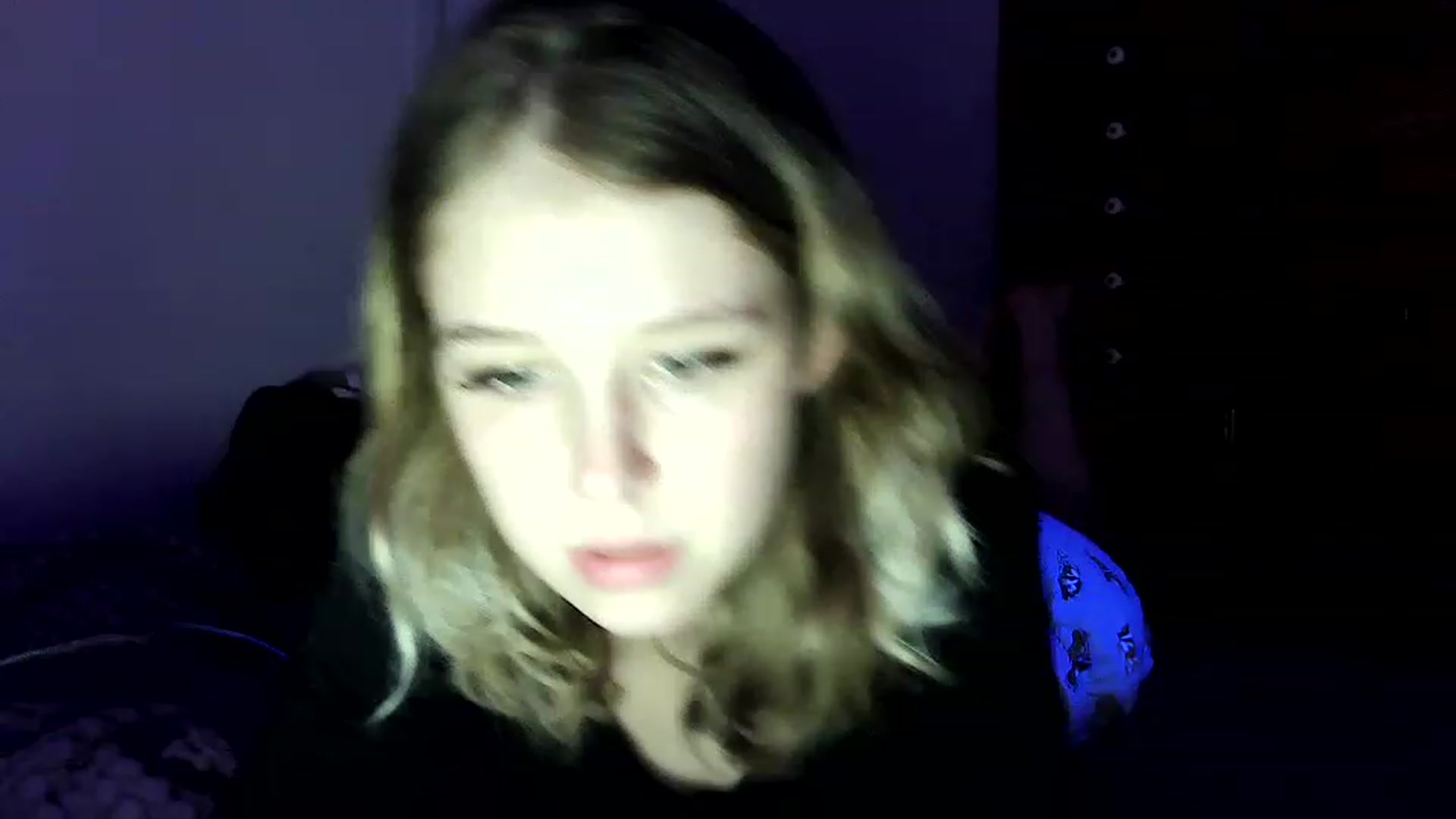 Gallery image thumbnail from bbyalice18's myfreecams stream on, 04/22/2023, 10:39 image 11 of 20