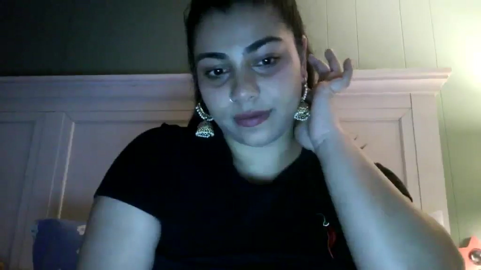 Gallery image thumbnail from bbycakes0905's myfreecams stream on, 04/14/2025, 03:29 image 14 of 20