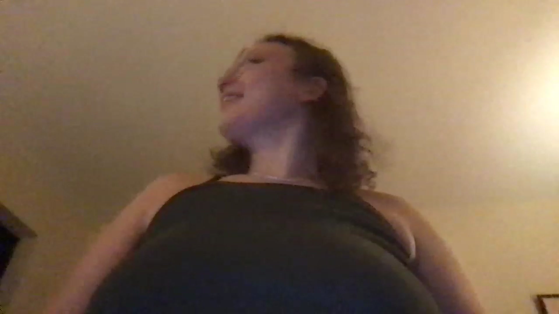 Gallery image thumbnail from bbygap's myfreecams stream on, 11/15/2022, 03:24 image 9 of 20