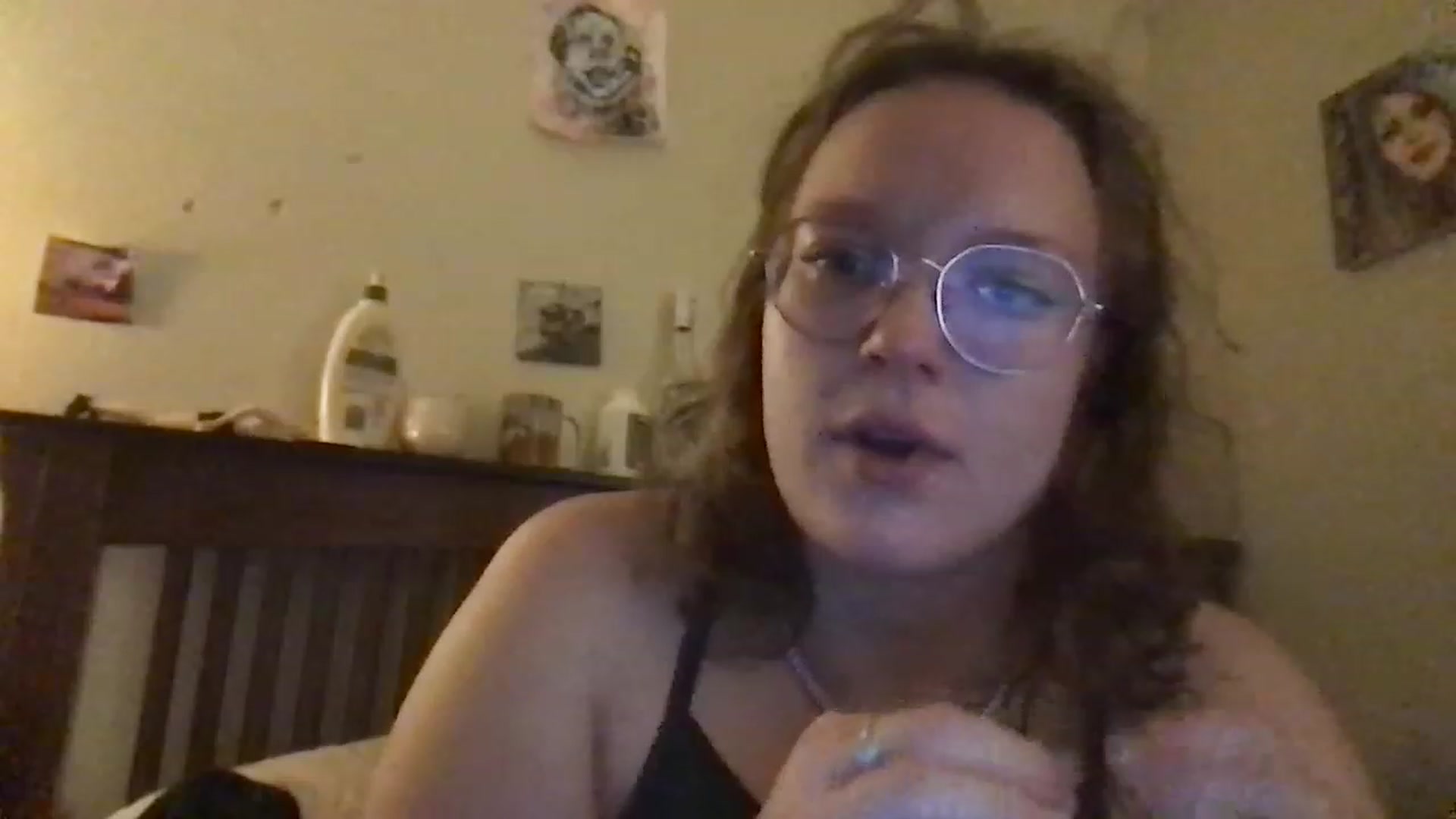 Gallery image thumbnail from bbygap's myfreecams stream on, 11/15/2022, 03:24 image 3 of 20