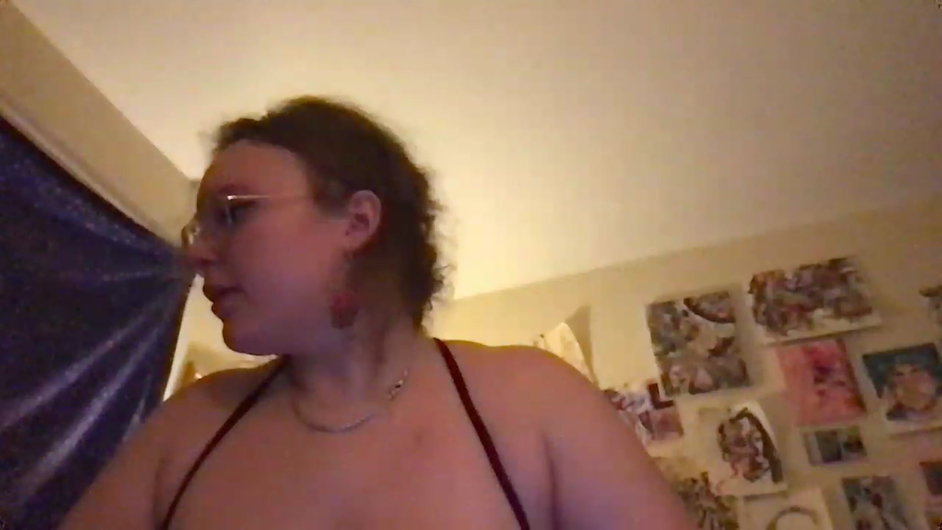 Gallery image thumbnail from bbygap's myfreecams stream on, 11/16/2022, 02:56 image 20 of 20