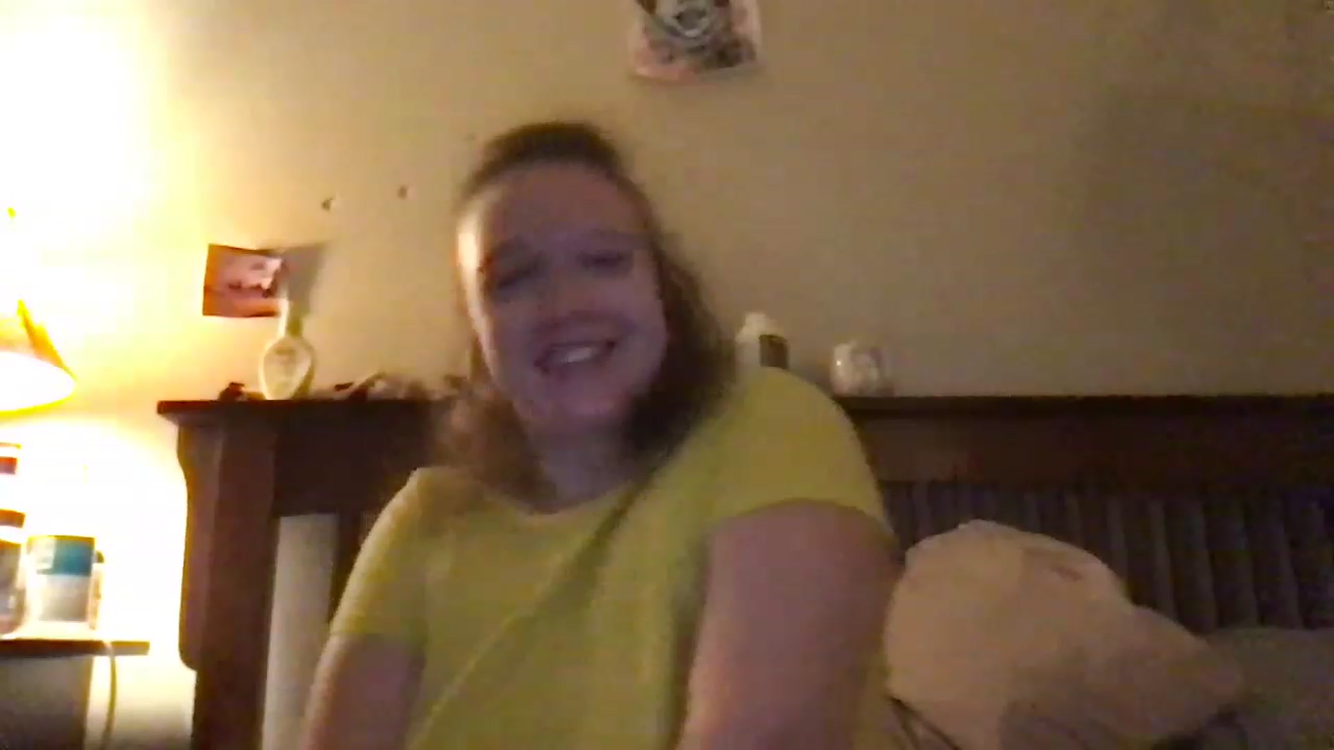 Gallery image thumbnail from bbygap's myfreecams stream on, 11/20/2022, 21:59 image 17 of 20