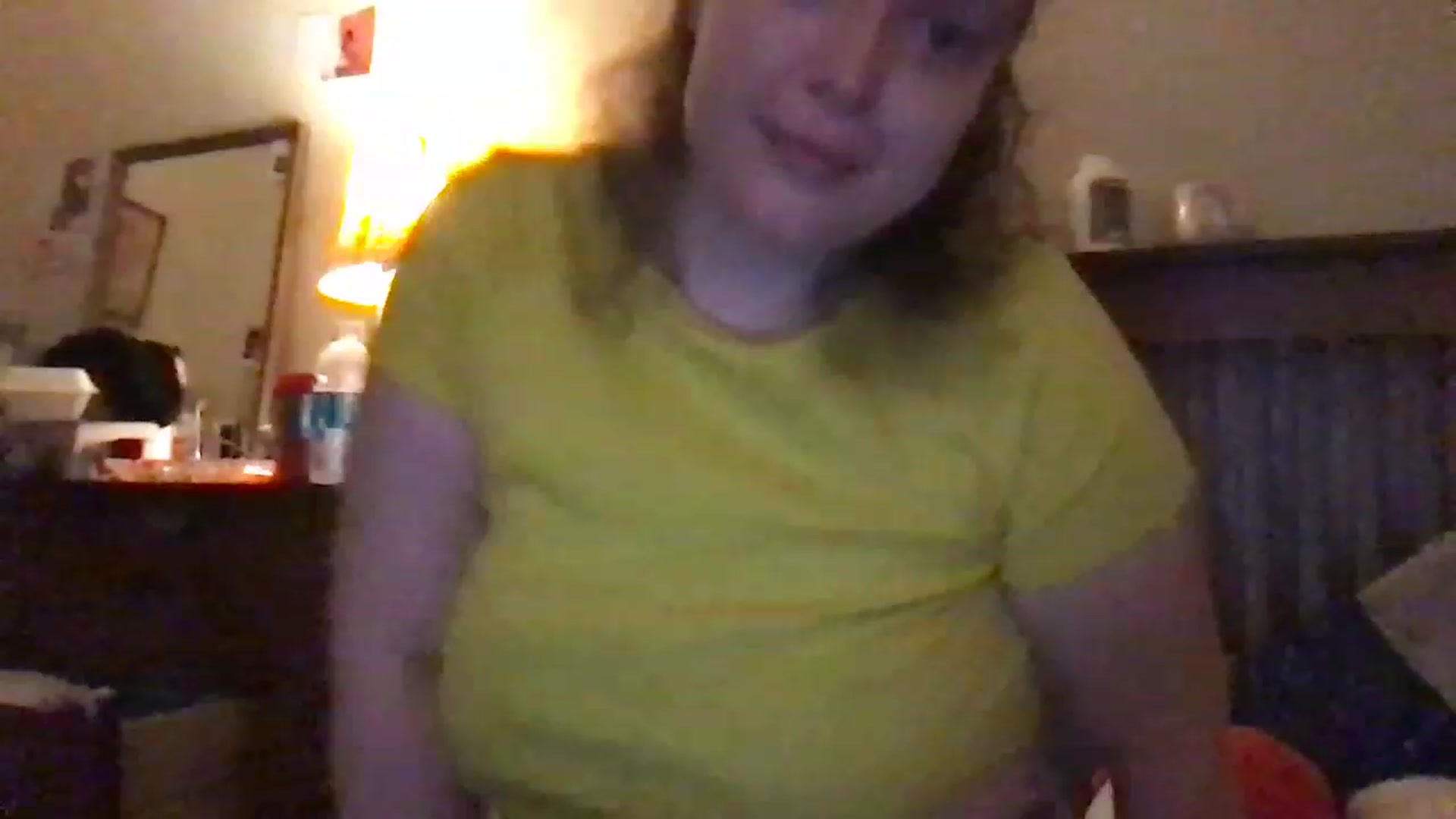 Gallery image thumbnail from bbygap's myfreecams stream on, 11/20/2022, 21:59 image 2 of 20