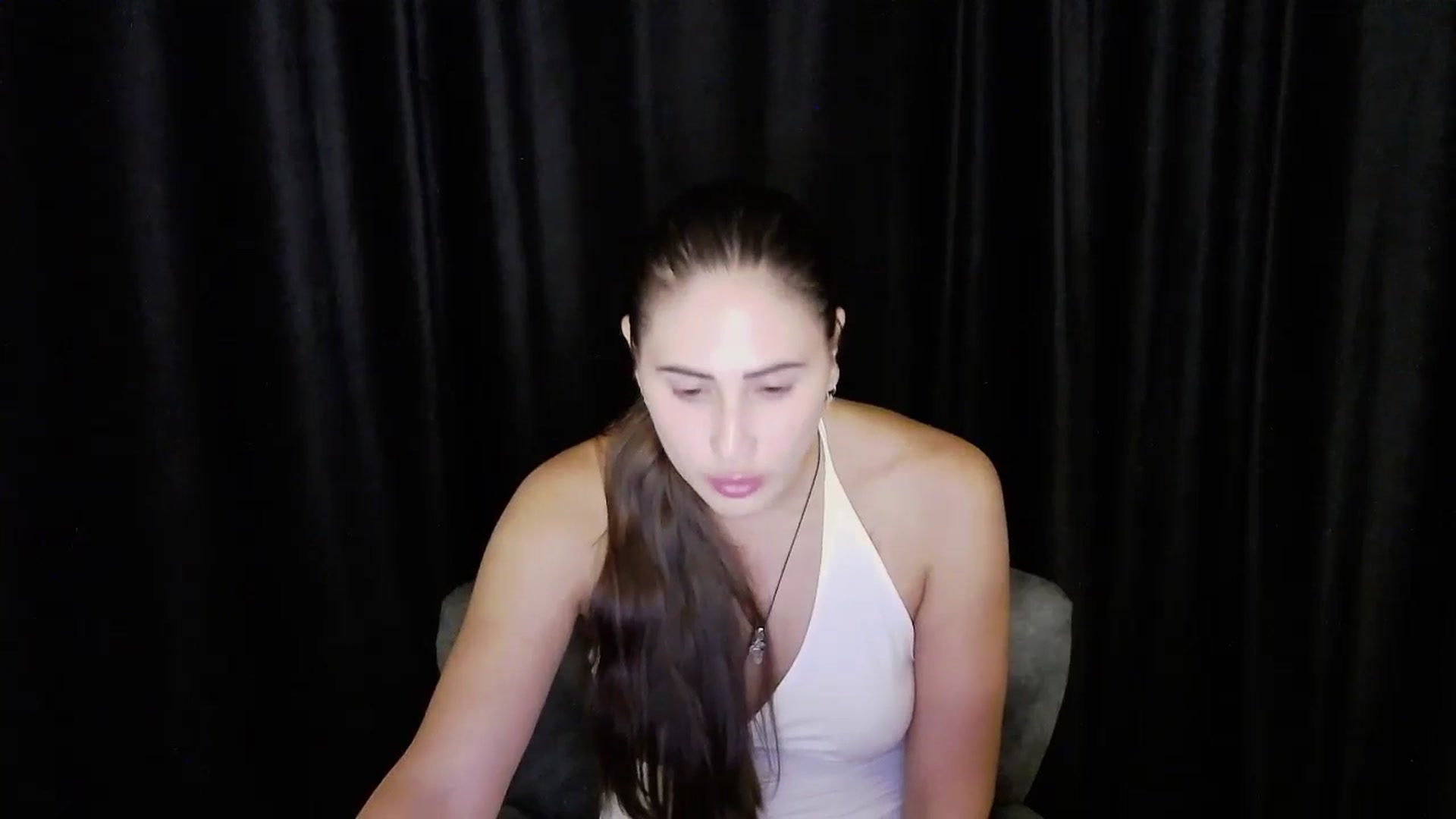 Gallery image thumbnail from bdayMaraH's myfreecams stream on, 08/09/2024, 18:30 image 17 of 20