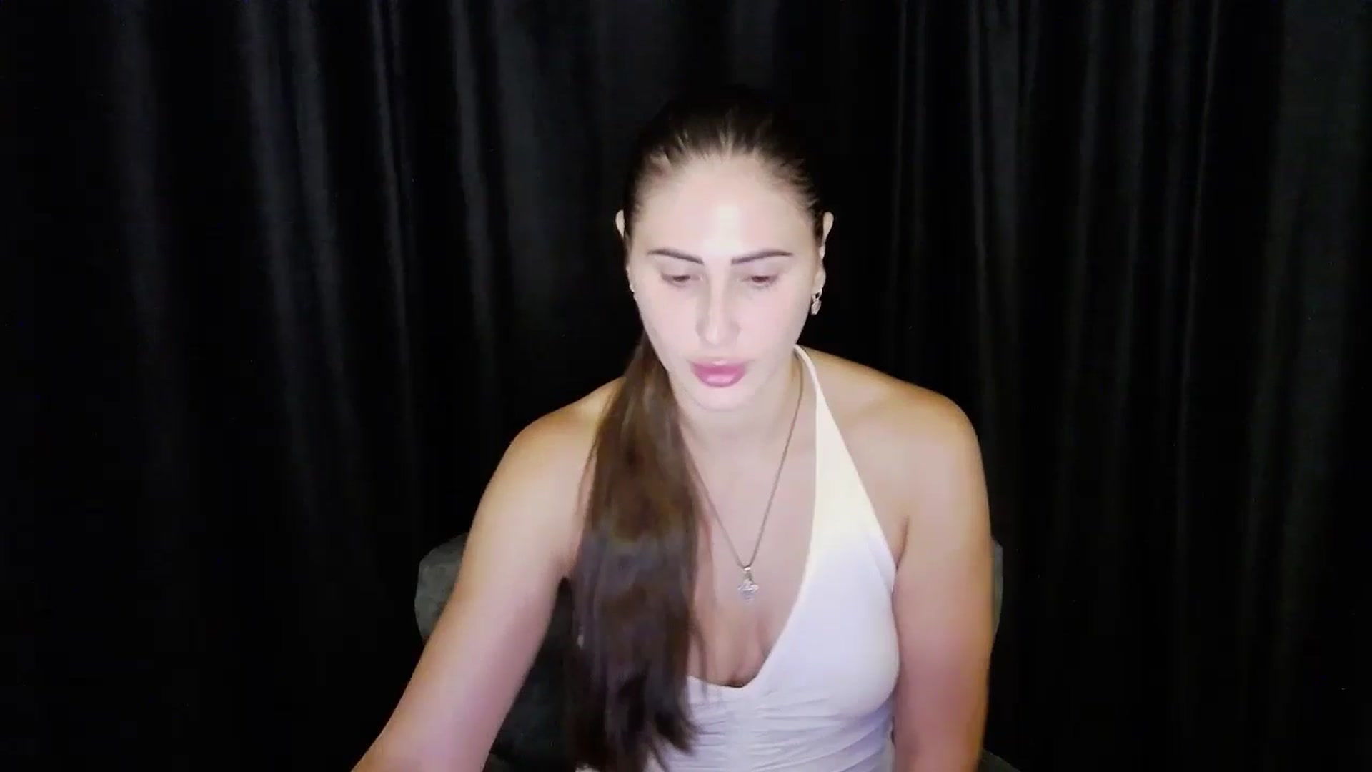 Gallery image thumbnail from bdayMaraH's myfreecams stream on, 08/09/2024, 18:30 image 6 of 20