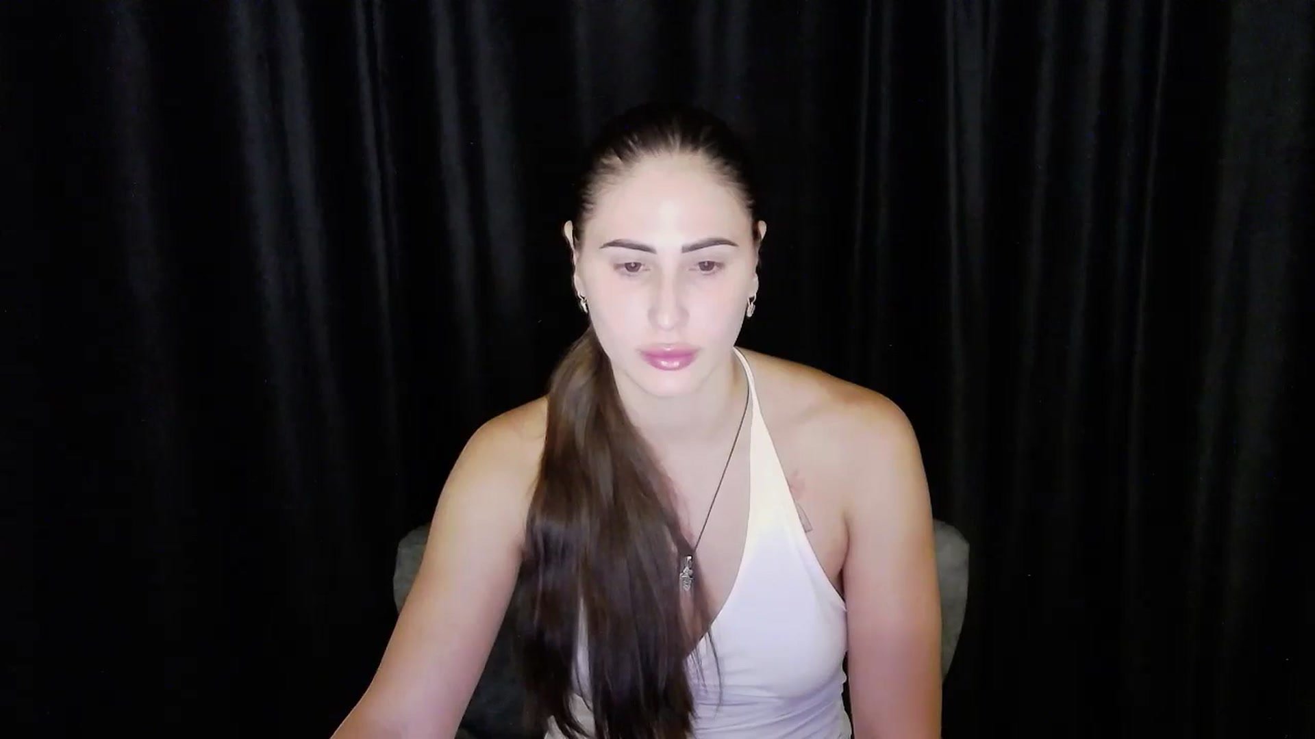 Gallery image thumbnail from bdayMaraH's myfreecams stream on, 08/09/2024, 18:30 image 15 of 20