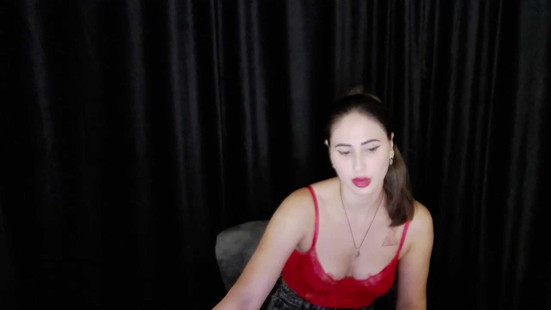 Gallery image thumbnail from bdayMaraH's myfreecams stream on, 08/10/2024, 19:57 image 18 of 20