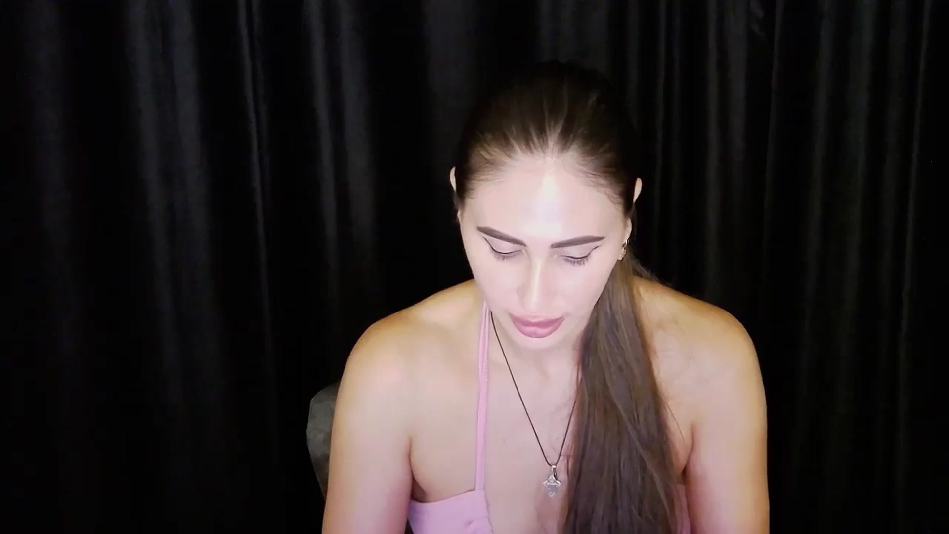 Gallery image thumbnail from bdayMaraH's myfreecams stream on, 08/11/2024, 17:29 image 17 of 20