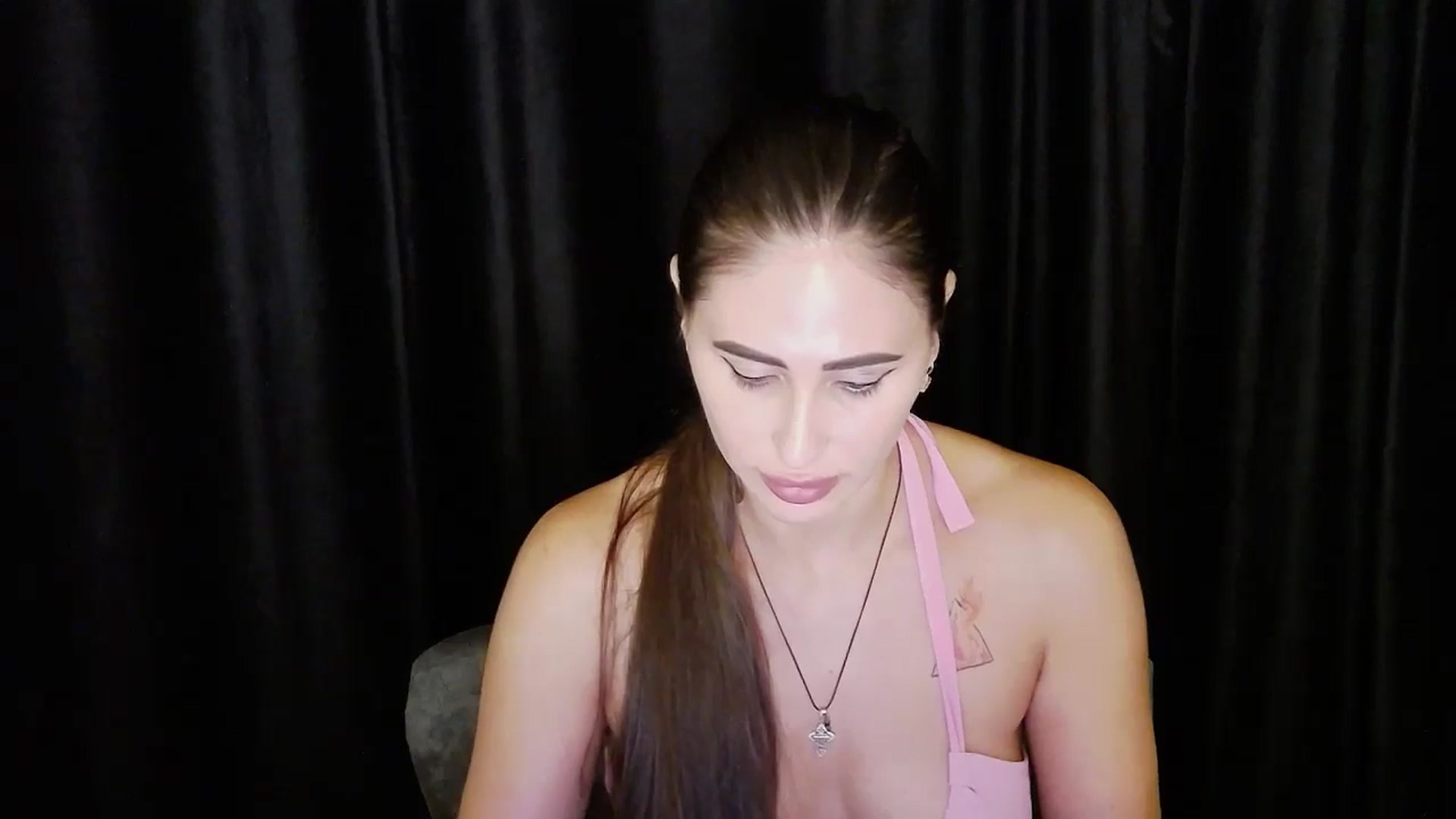 Gallery image thumbnail from bdayMaraH's myfreecams stream on, 08/11/2024, 19:56 image 15 of 20