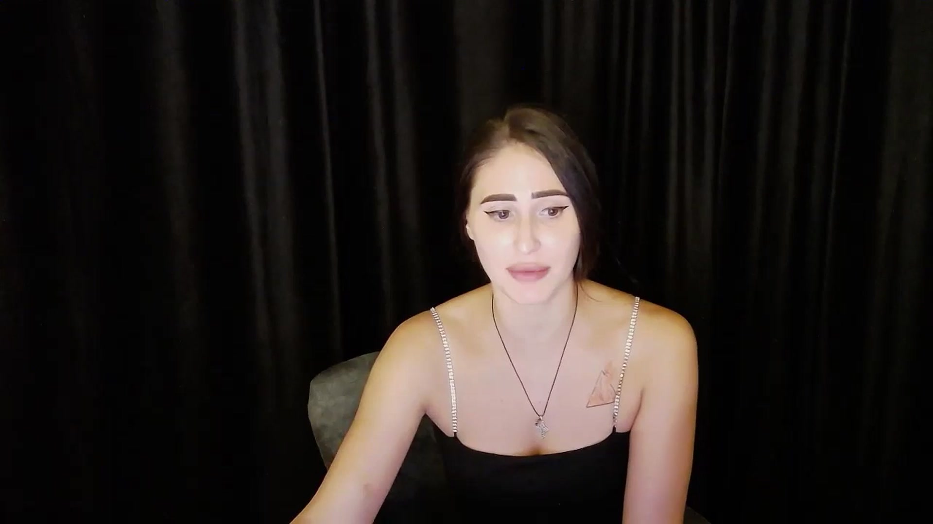 Gallery image thumbnail from bdayMaraH's myfreecams stream on, 08/17/2024, 19:38 image 13 of 20