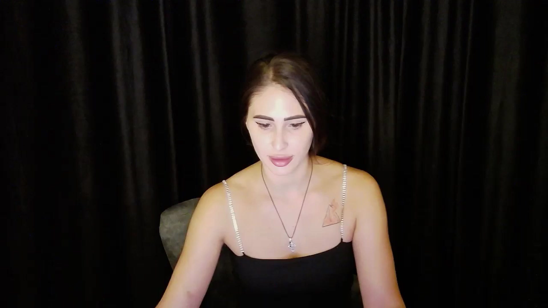 Gallery image thumbnail from bdayMaraH's myfreecams stream on, 08/17/2024, 19:38 image 6 of 20