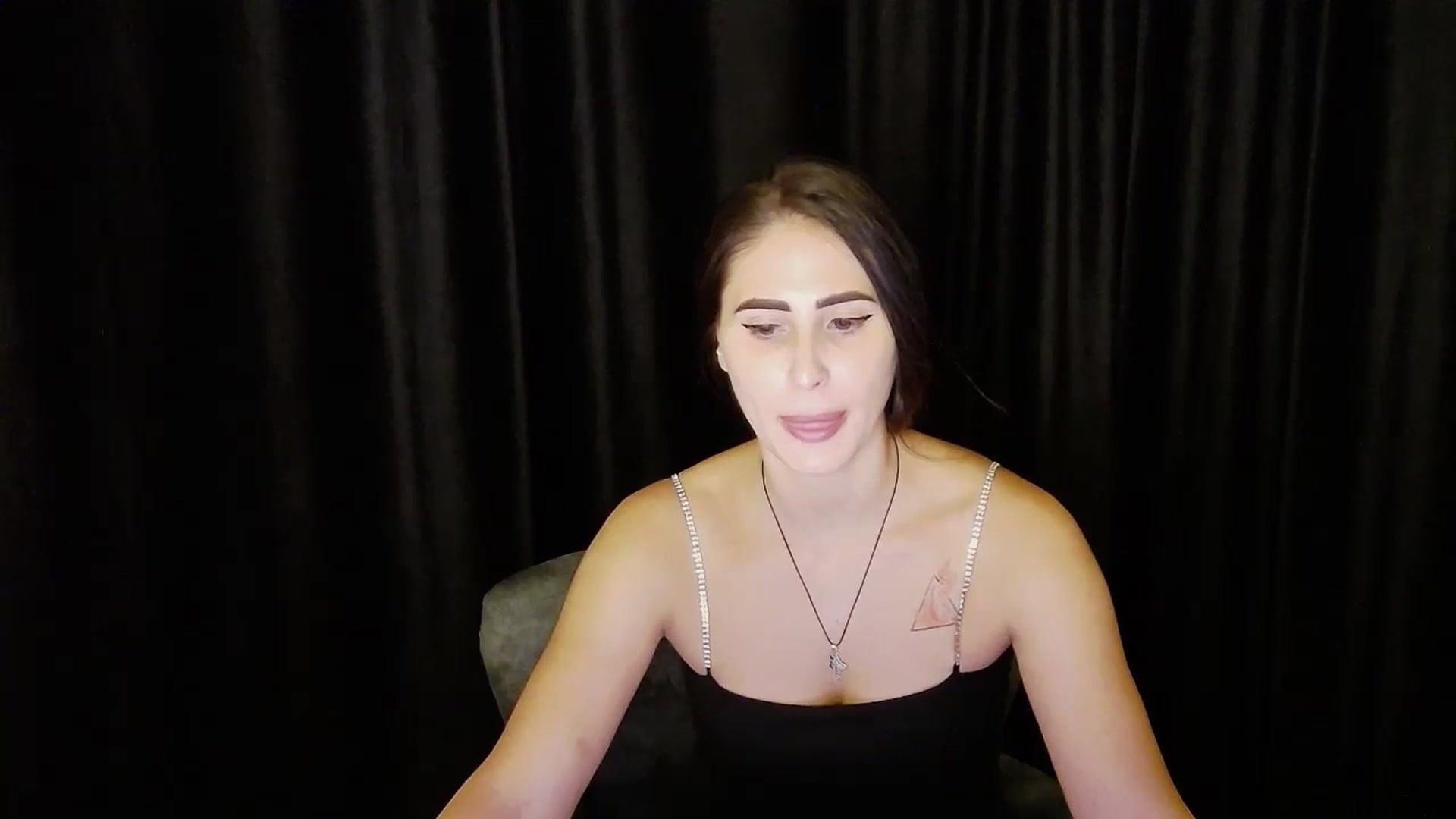 Gallery image thumbnail from bdayMaraH's myfreecams stream on, 08/17/2024, 19:38 image 14 of 20