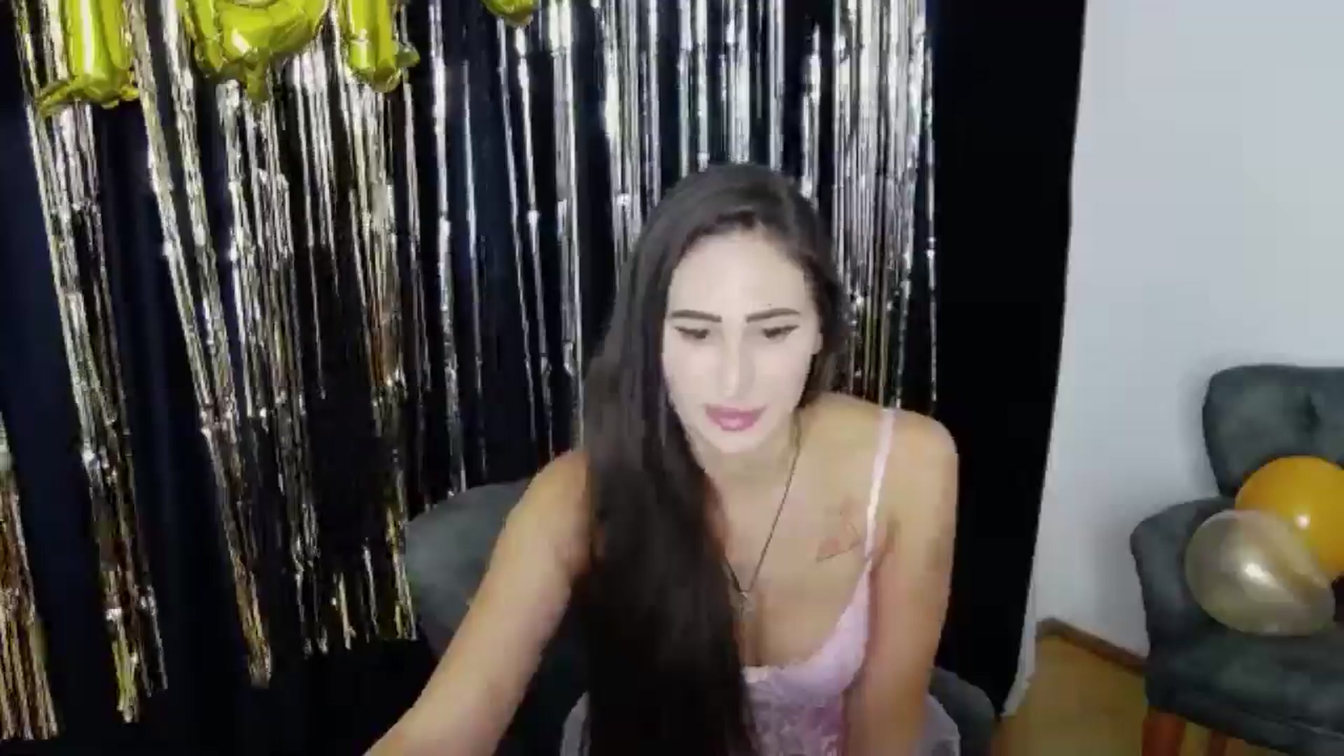 Gallery image thumbnail from bdayMaraH's myfreecams stream on, 08/18/2024, 21:02 image 4 of 20