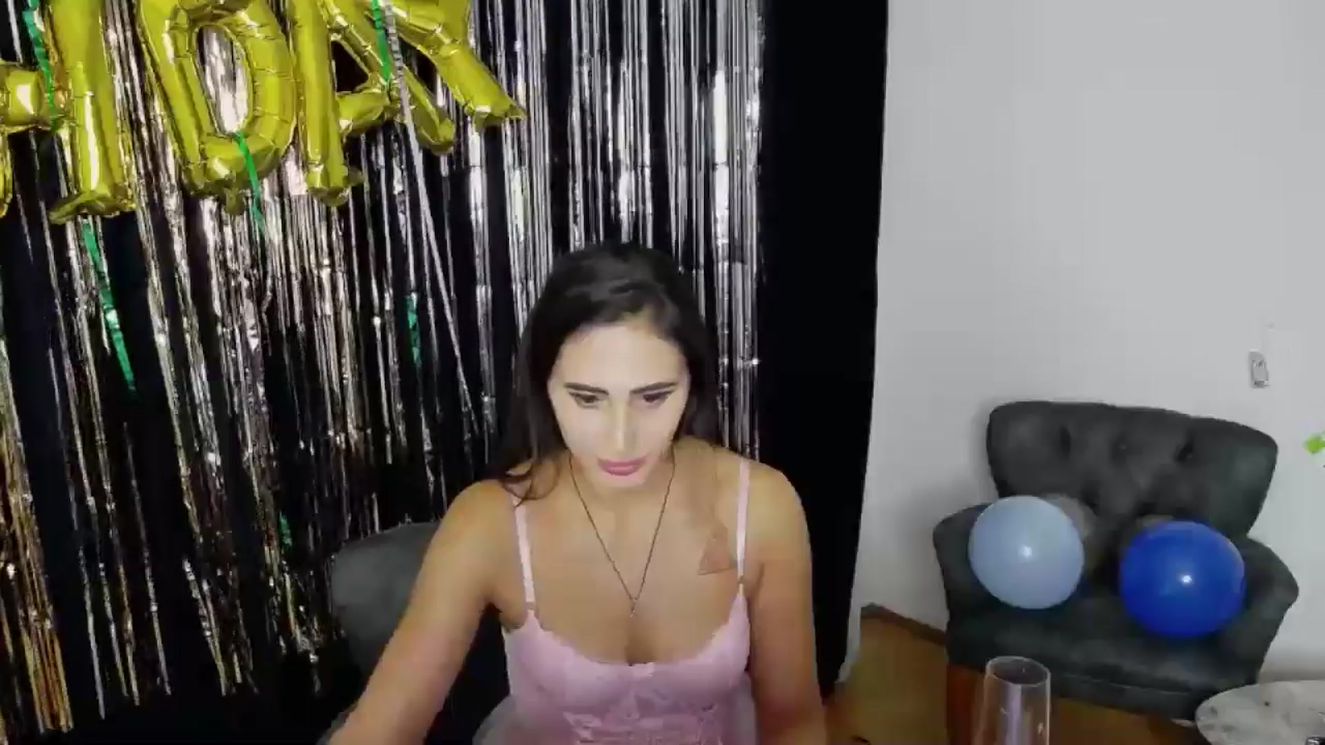 Gallery image thumbnail from bdayMaraH's myfreecams stream on, 08/18/2024, 23:43 image 4 of 20