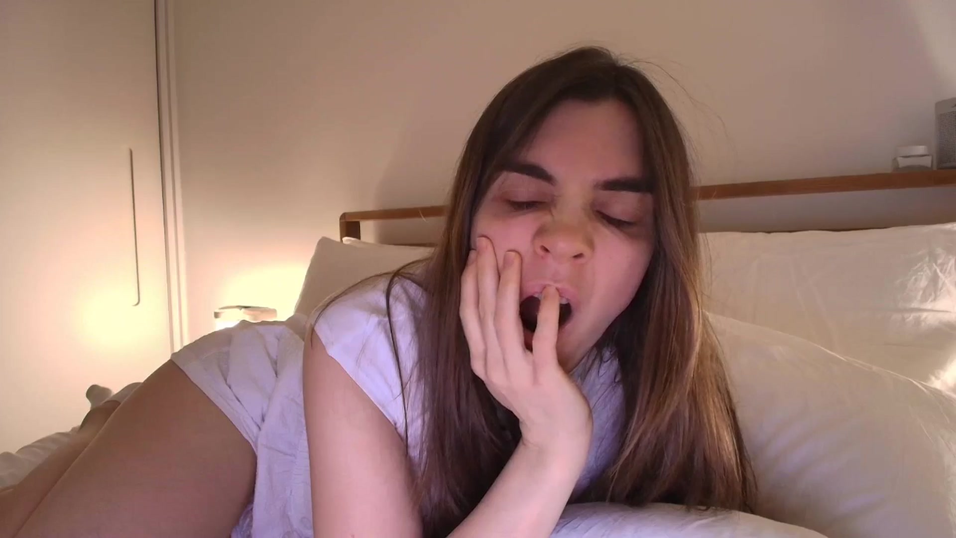 Gallery image thumbnail from bday_sophie's myfreecams stream on, 05/04/2025, 01:09 image 6 of 20