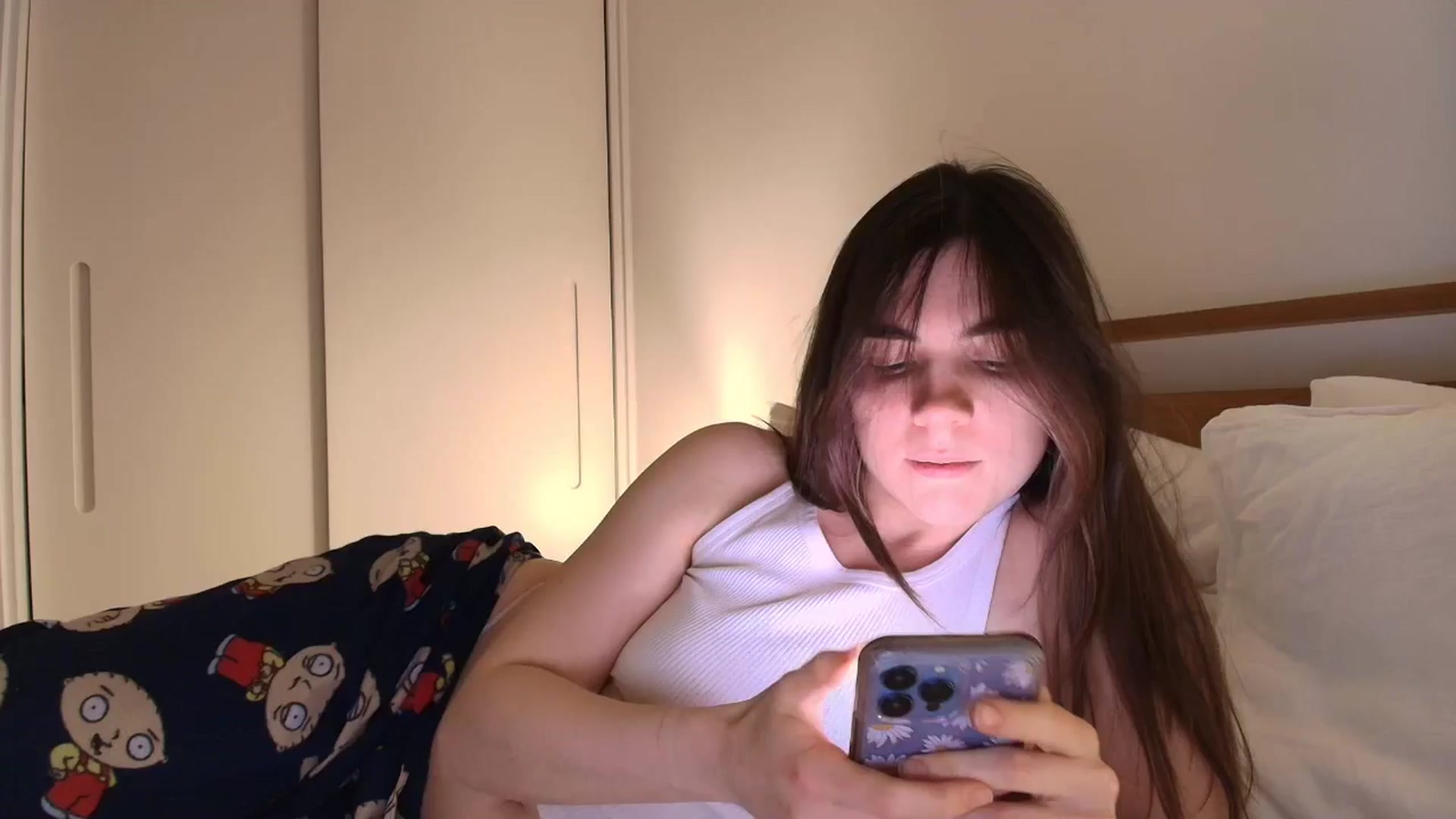Gallery image thumbnail from bday_sophie's myfreecams stream on, 05/06/2025, 22:28 image 1 of 20