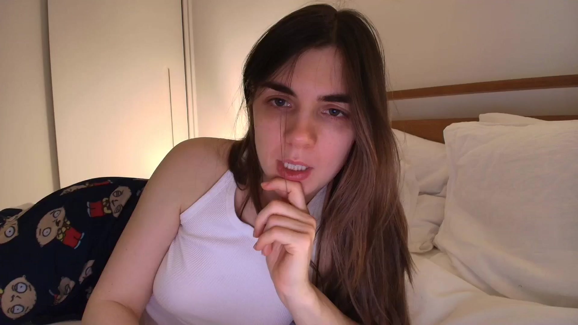 Gallery image thumbnail from bday_sophie's myfreecams stream on, 05/07/2025, 24:25 image 6 of 20