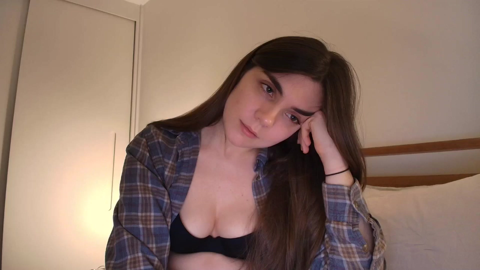 Gallery image thumbnail from bday_sophie's myfreecams stream on, 05/13/2025, 01:52 image 3 of 20