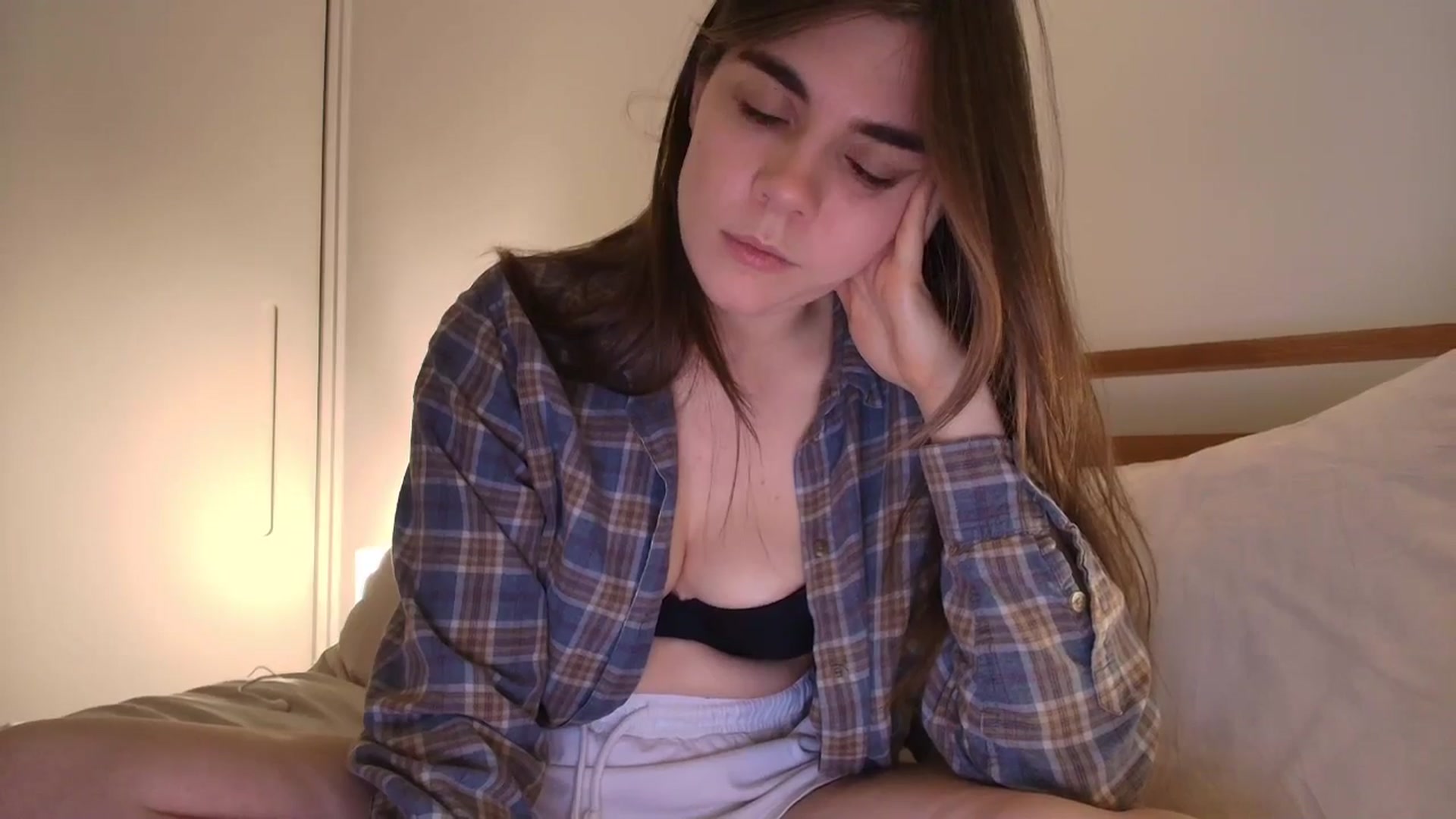 Gallery image thumbnail from bday_sophie's myfreecams stream on, 05/13/2025, 01:52 image 9 of 20