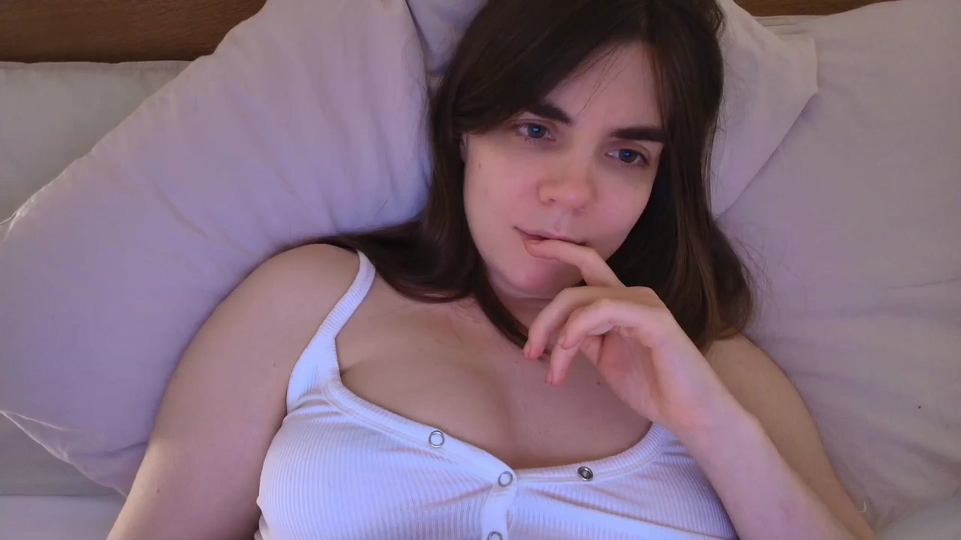Gallery image thumbnail from bday_sophie's myfreecams stream on, 05/16/2025, 01:51 image 5 of 20