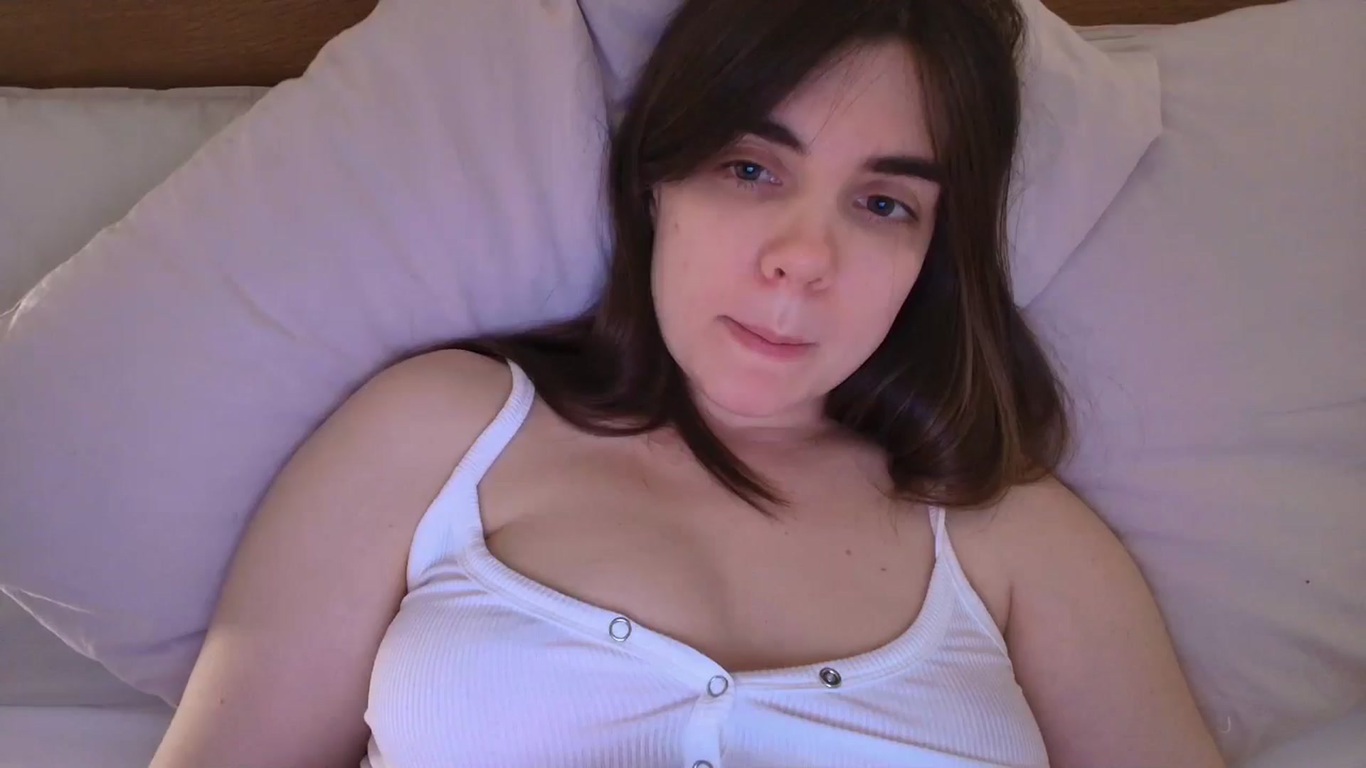 Gallery image thumbnail from bday_sophie's myfreecams stream on, 05/16/2025, 01:51 image 6 of 20