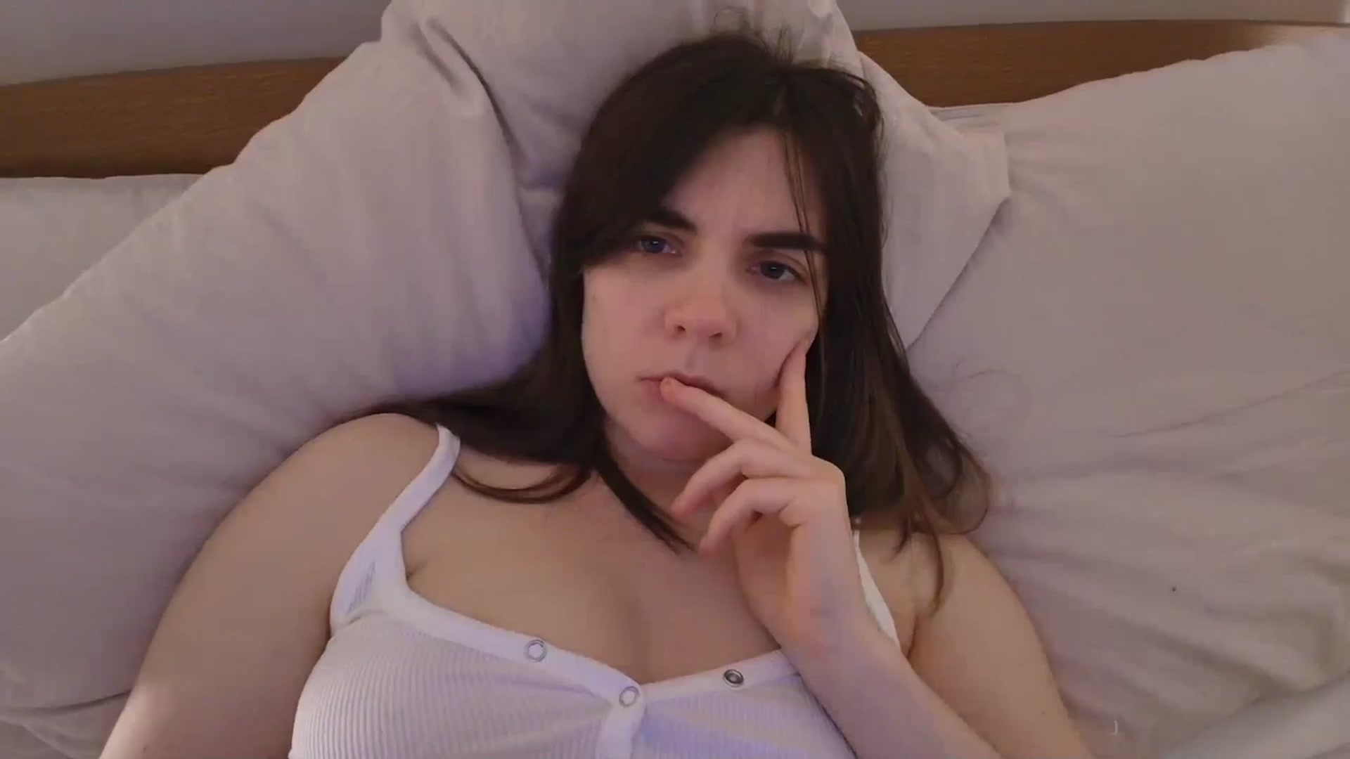 Gallery image thumbnail from bday_sophie's myfreecams stream on, 05/16/2025, 01:51 image 17 of 20