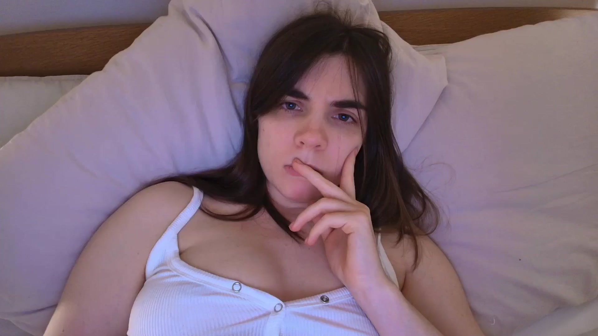 Gallery image thumbnail from bday_sophie's myfreecams stream on, 05/16/2025, 01:51 image 16 of 20