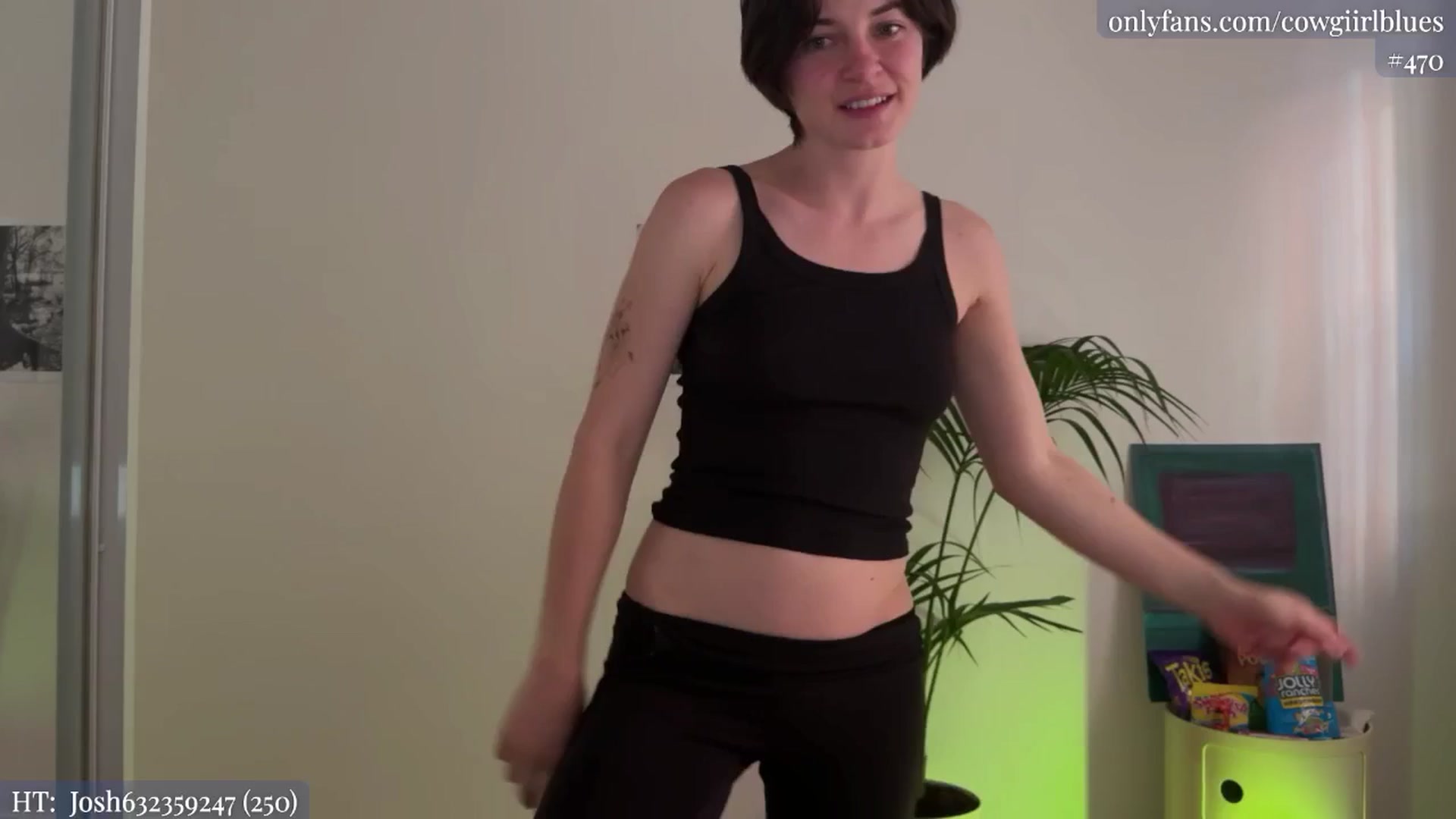 Gallery image thumbnail from bdayblues's myfreecams stream on, 05/26/2024, 05:37 image 10 of 20