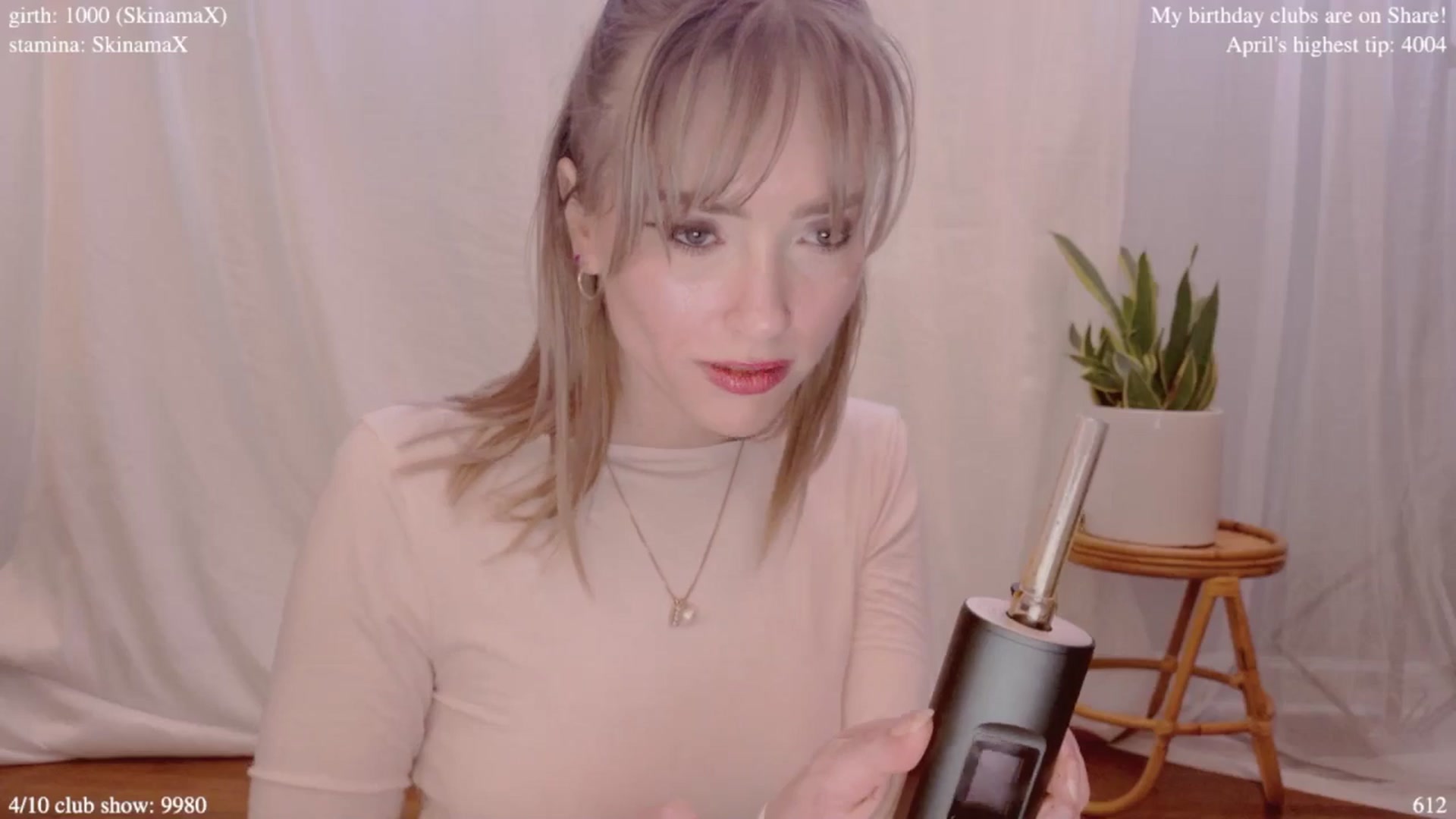 Gallery image thumbnail from bdaycolette's myfreecams stream on, 04/07/2025, 20:02 image 17 of 20