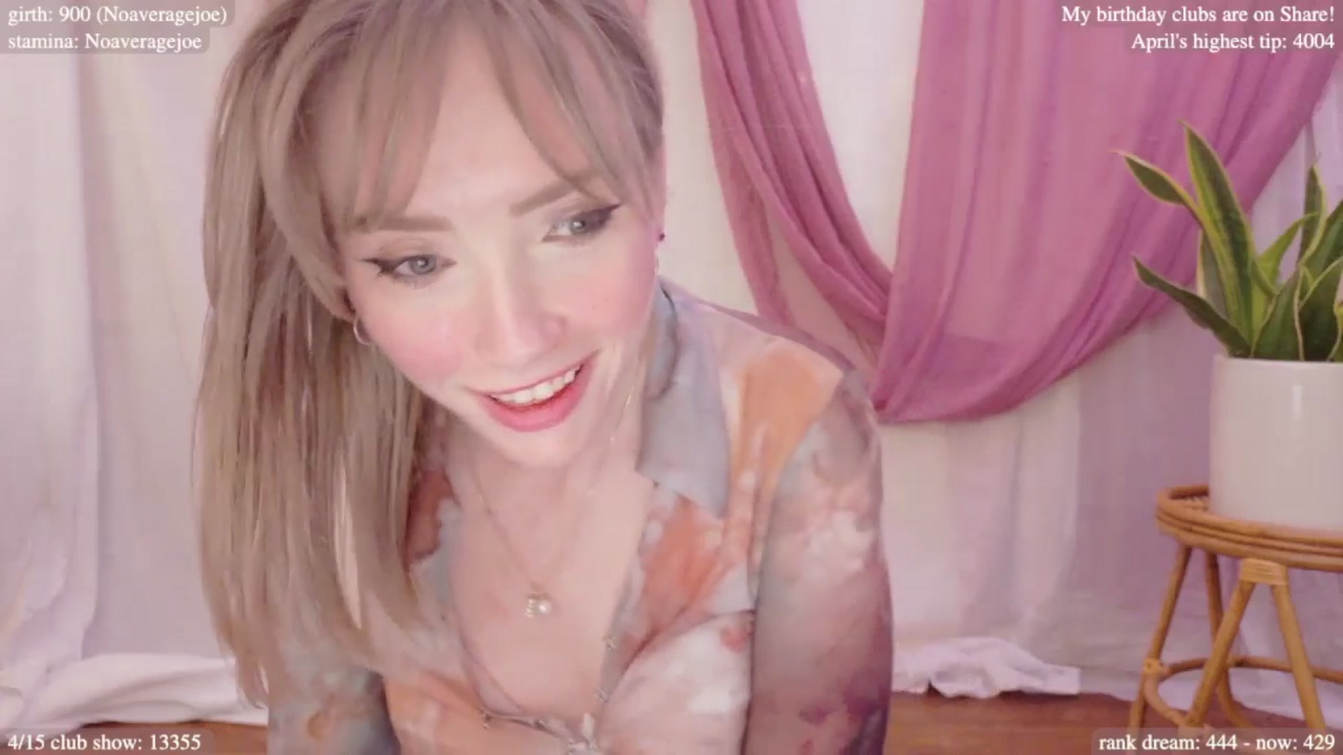 Gallery image thumbnail from bdaycolette's myfreecams stream on, 04/11/2025, 20:18 image 9 of 20