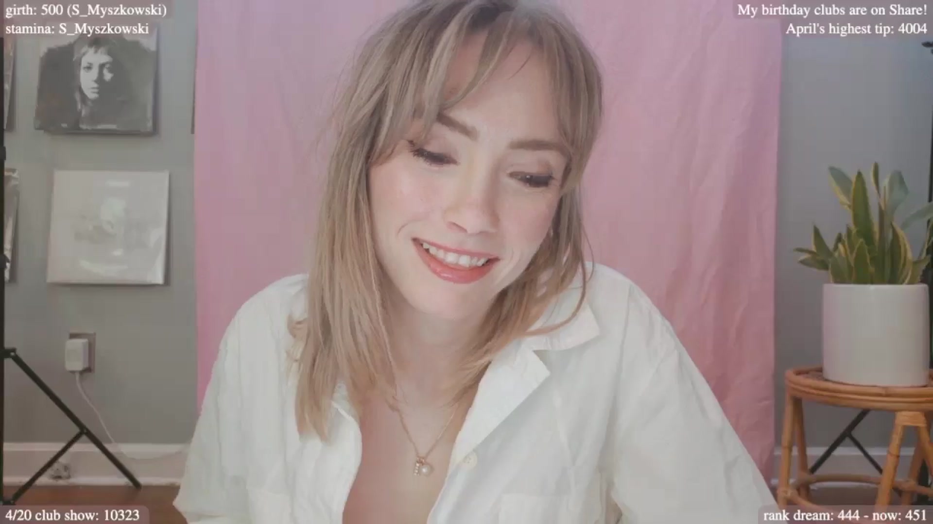 Gallery image thumbnail from bdaycolette's myfreecams stream on, 04/16/2025, 19:35 image 16 of 20