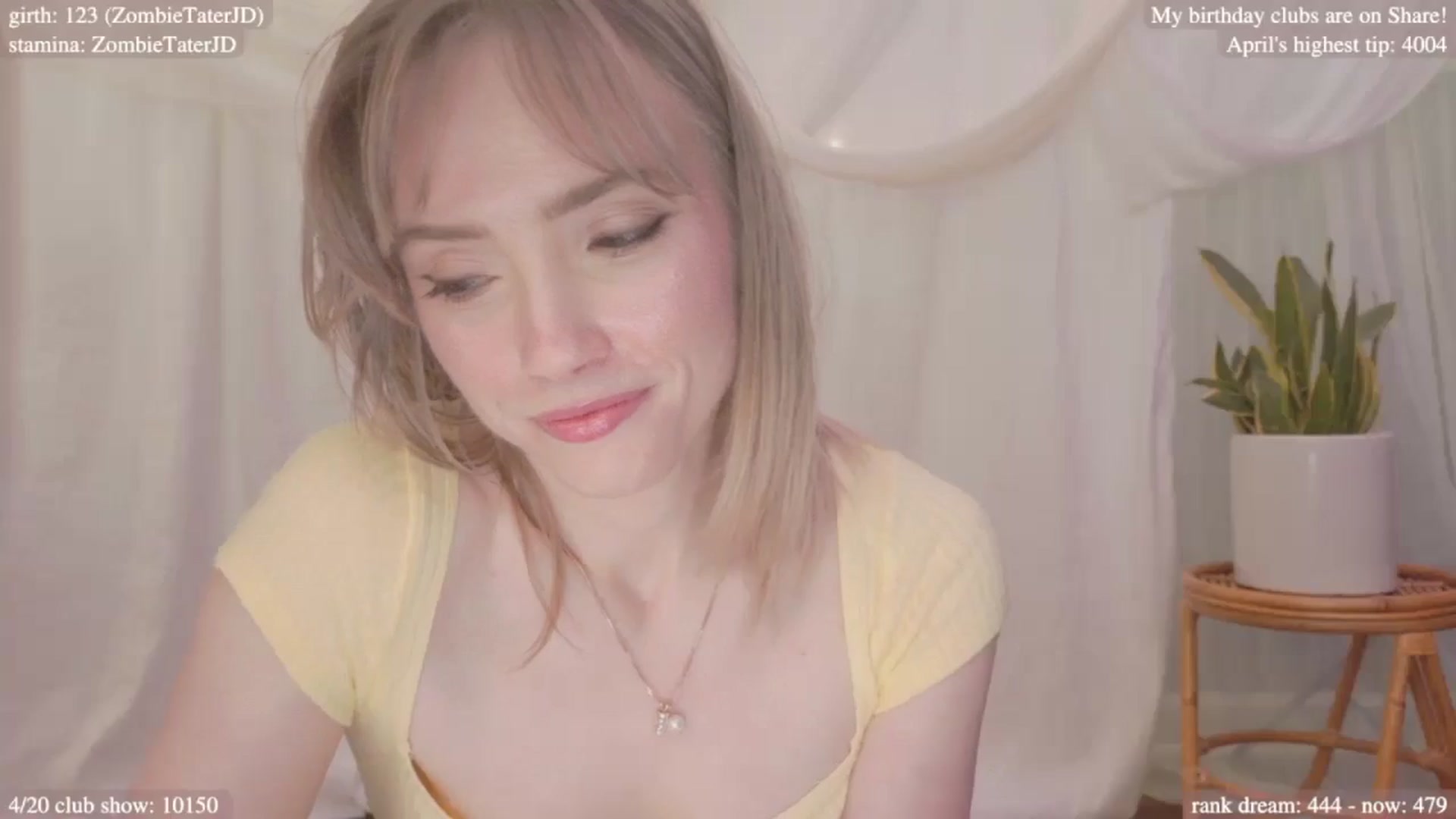 Gallery image thumbnail from bdaycolette's myfreecams stream on, 04/17/2025, 19:27 image 6 of 20