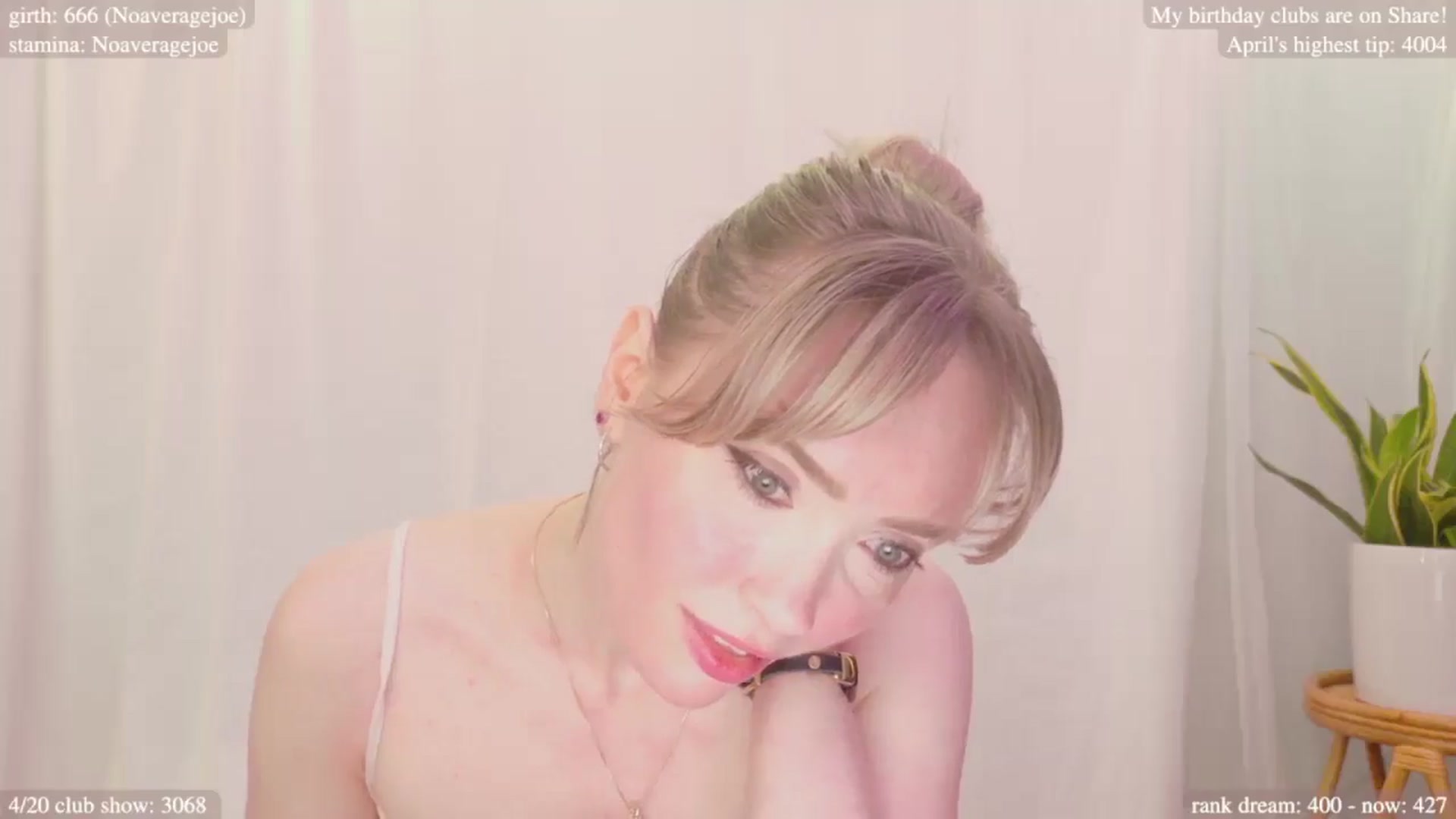 Gallery image thumbnail from bdaycolette's myfreecams stream on, 04/18/2025, 20:20 image 5 of 20
