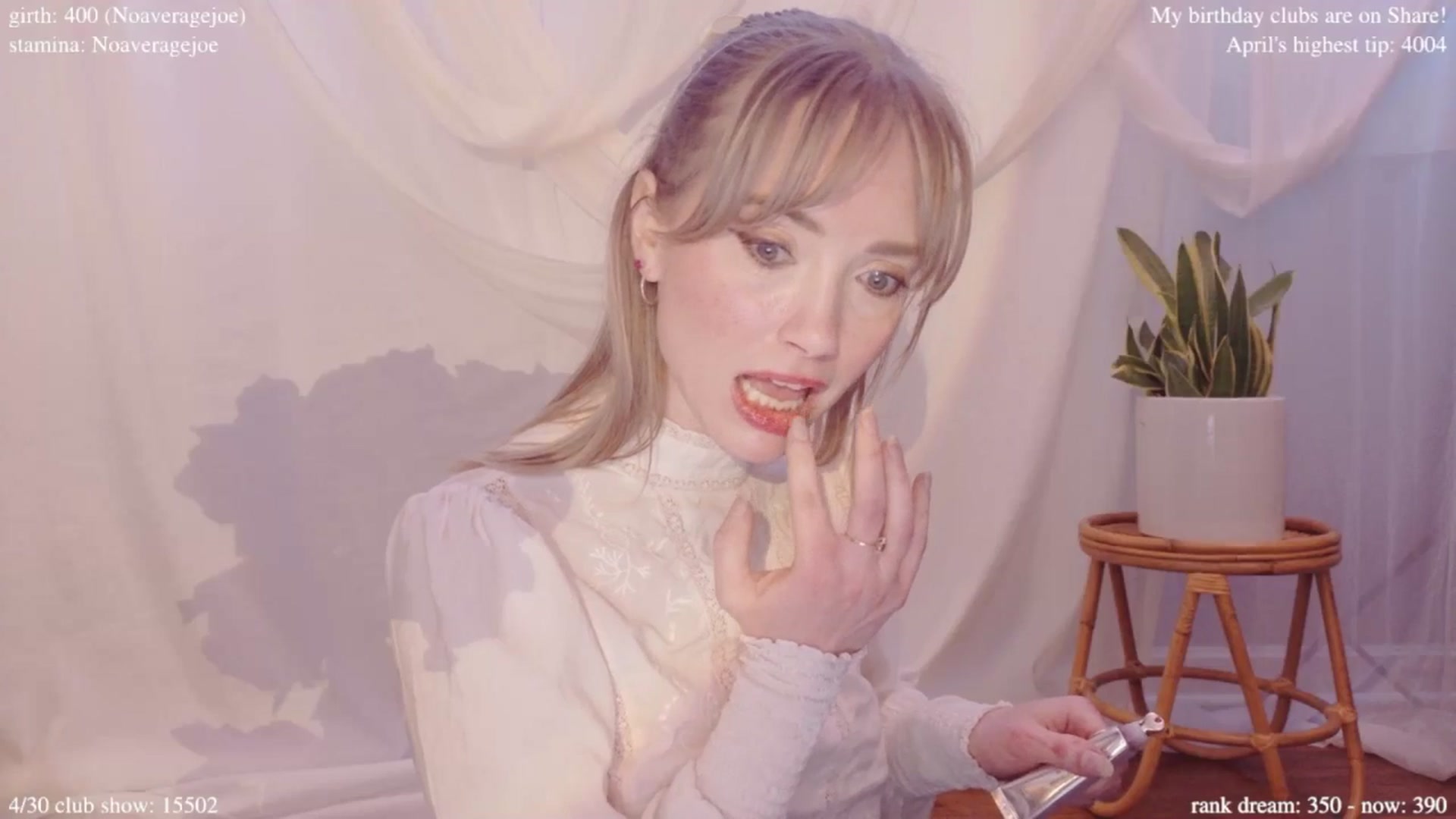 Gallery image thumbnail from bdaycolette's myfreecams stream on, 04/24/2025, 19:50 image 12 of 20