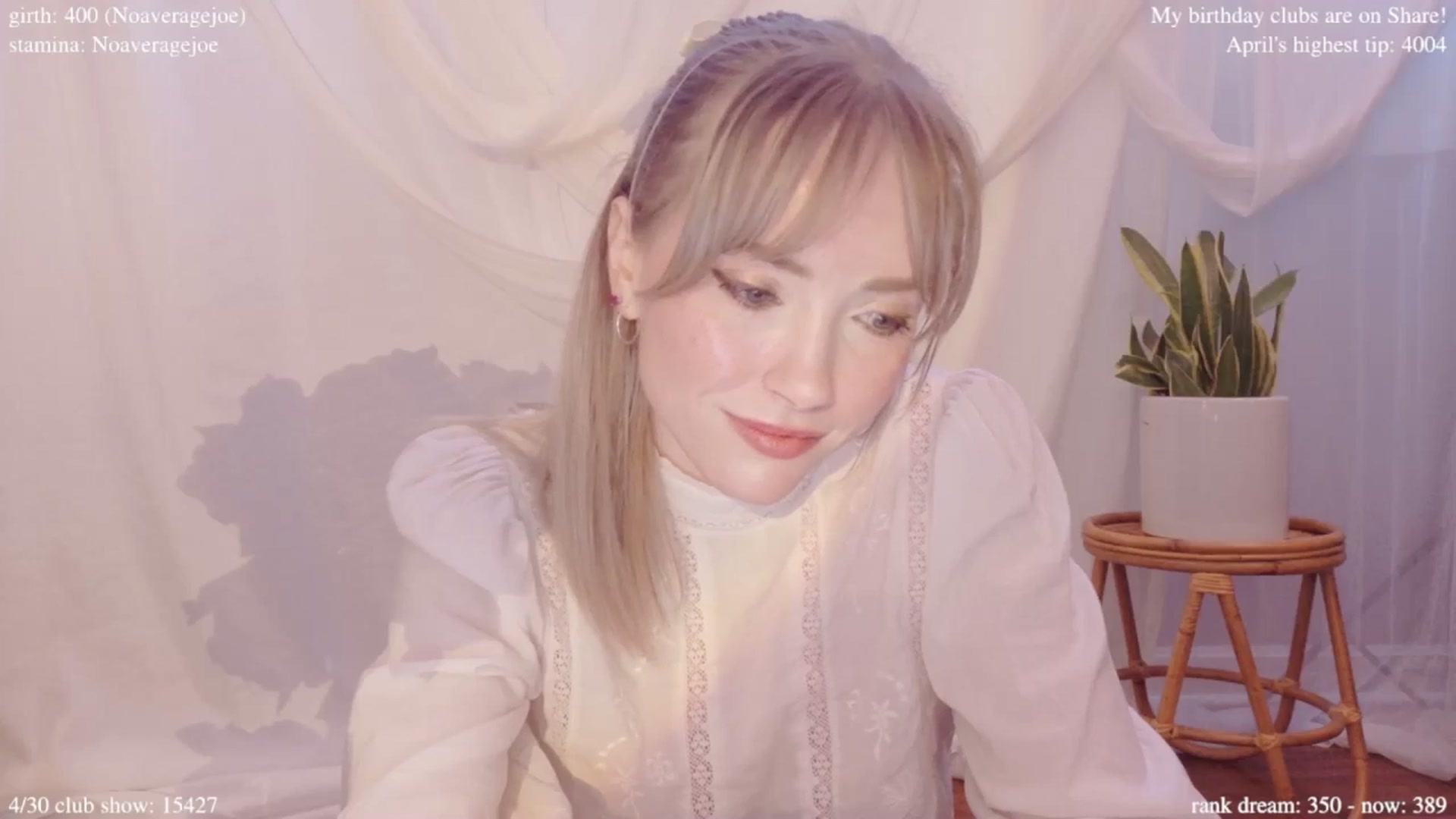 Gallery image thumbnail from bdaycolette's myfreecams stream on, 04/24/2025, 19:50 image 17 of 20