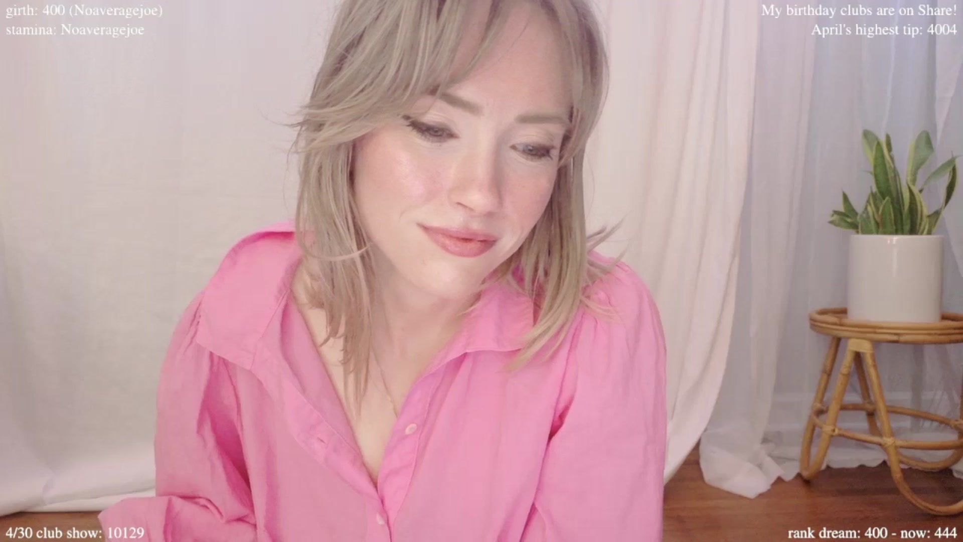 Gallery image thumbnail from bdaycolette's myfreecams stream on, 04/28/2025, 19:57 image 16 of 20