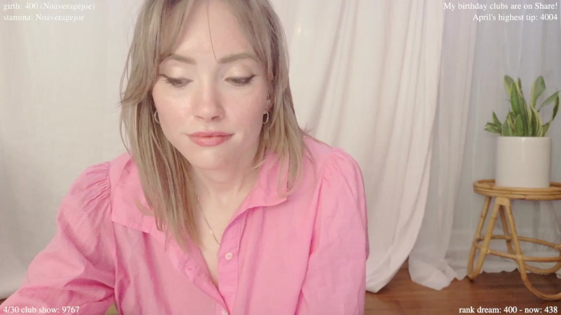 Gallery image thumbnail from bdaycolette's myfreecams stream on, 04/28/2025, 20:02 image 8 of 20