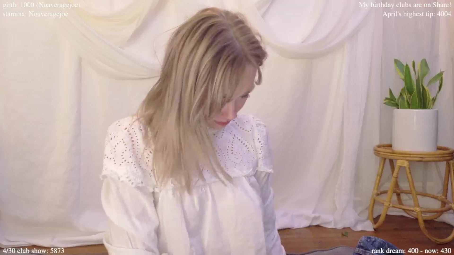 Gallery image thumbnail from bdaycolette's myfreecams stream on, 04/29/2025, 19:36 image 19 of 20