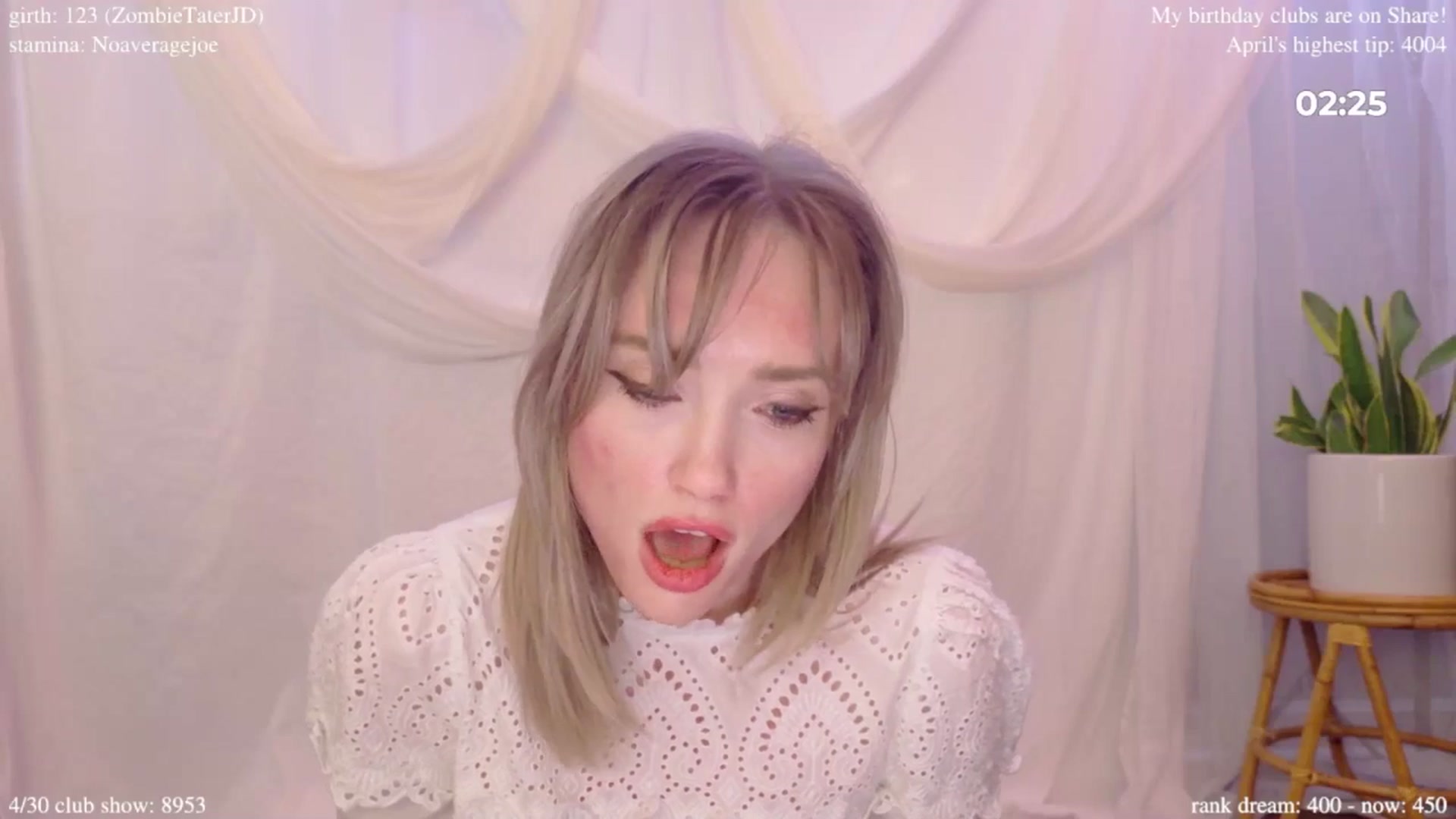 Gallery image thumbnail from bdaycolette's myfreecams stream on, 04/29/2025, 19:36 image 4 of 20