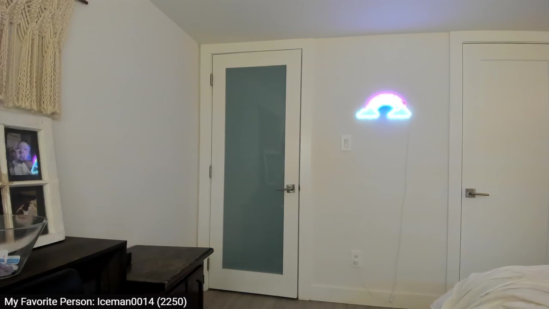 Gallery image thumbnail from bdaycutie's myfreecams stream on, 09/08/2023, 19:18 image 14 of 20