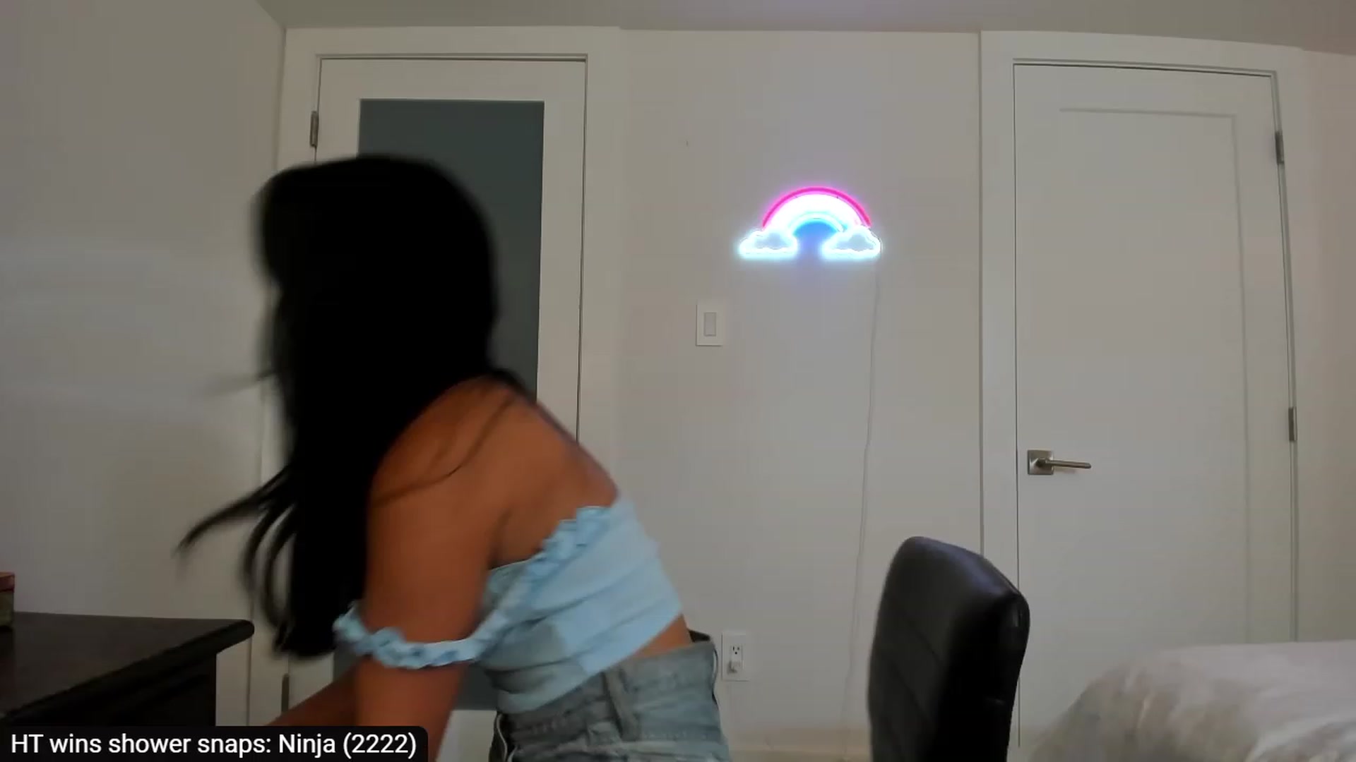 Gallery image thumbnail from bdaycutie's myfreecams stream on, 09/18/2023, 23:19 image 9 of 20