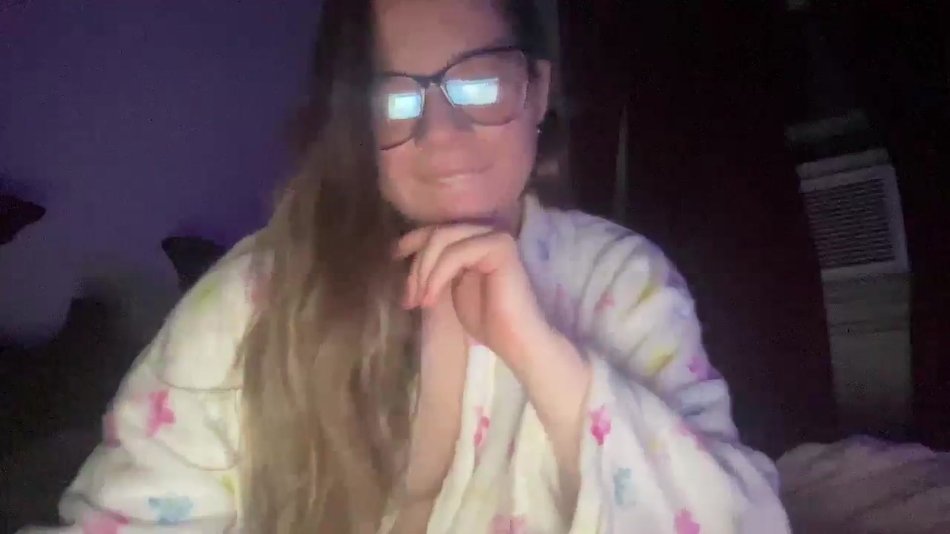 Gallery image thumbnail from bdaymadifox's myfreecams stream on, 06/22/2025, 03:37 image 17 of 20