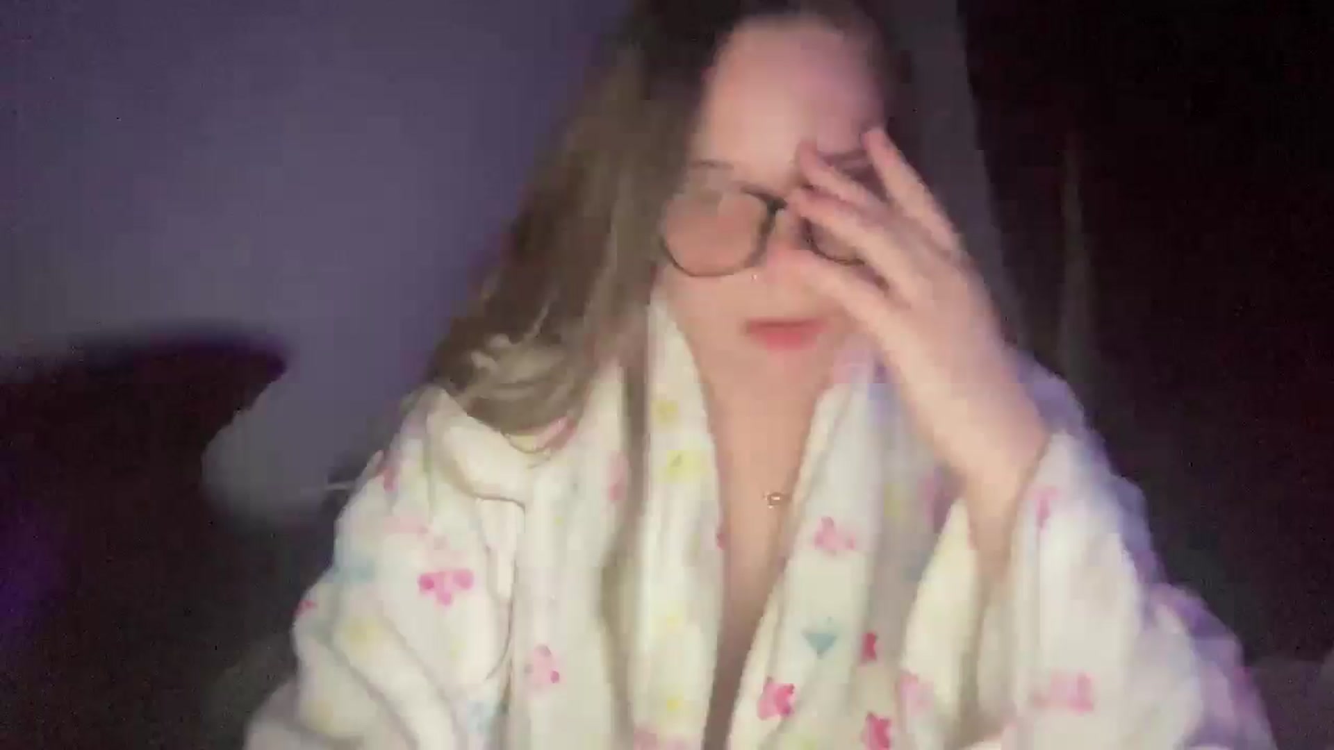 Gallery image thumbnail from bdaymadifox's myfreecams stream on, 06/22/2025, 03:37 image 12 of 20