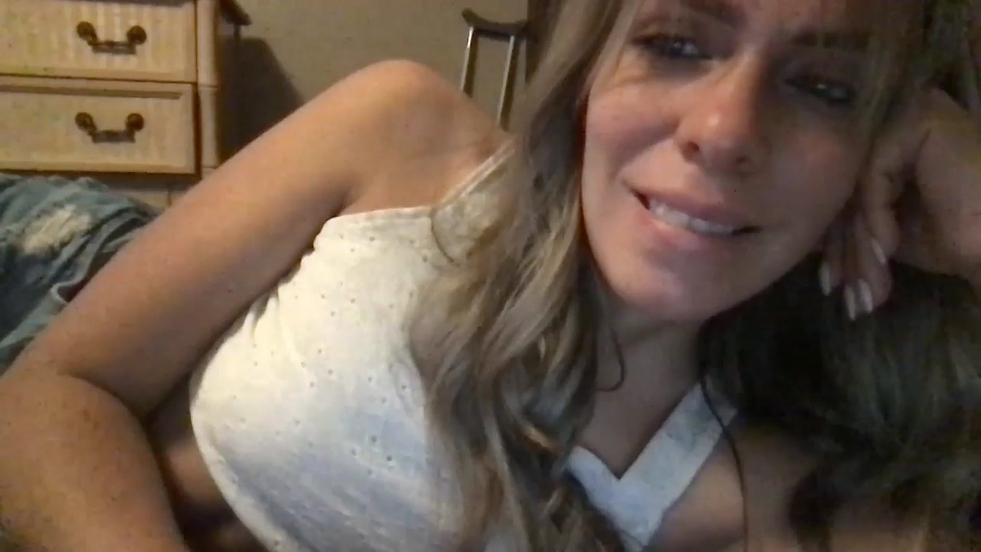 Gallery image thumbnail from bdsmgoddess's myfreecams stream on, 07/16/2024, 11:57 image 4 of 20
