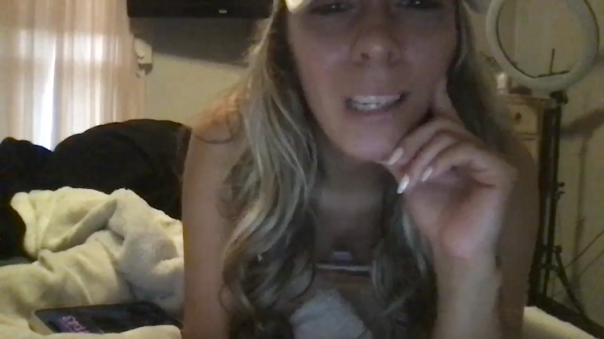 Gallery image thumbnail from bdsmgoddess's myfreecams stream on, 07/24/2024, 15:58 image 16 of 20
