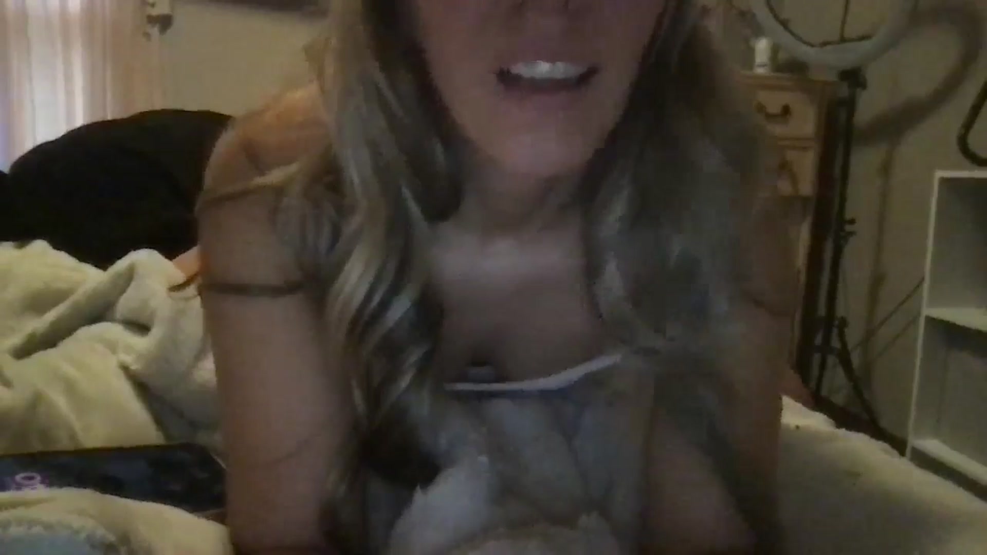Gallery image thumbnail from bdsmgoddess's myfreecams stream on, 07/24/2024, 15:58 image 15 of 20