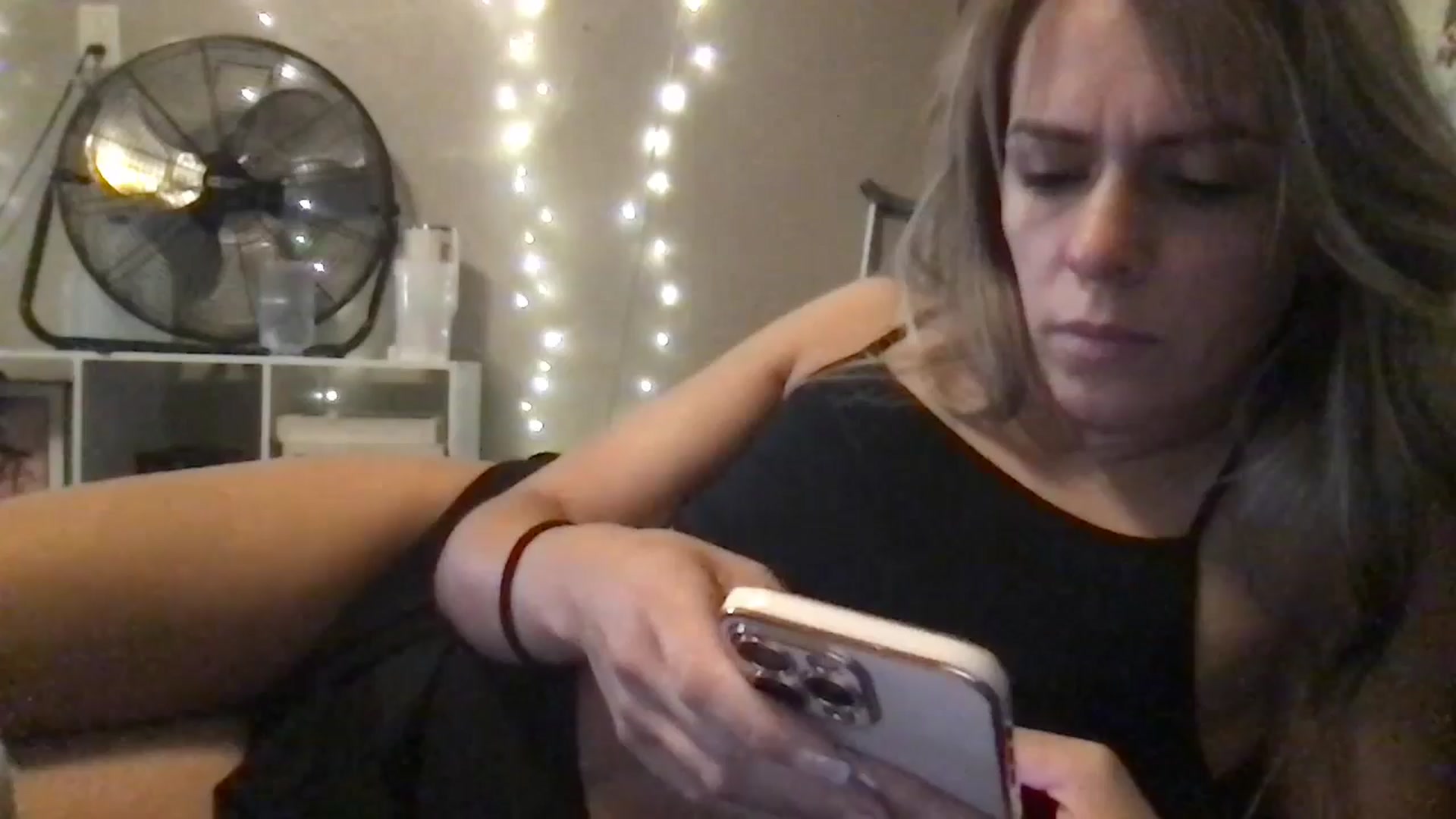 Gallery image thumbnail from bdsmgoddess's myfreecams stream on, 08/10/2024, 13:31 image 9 of 20
