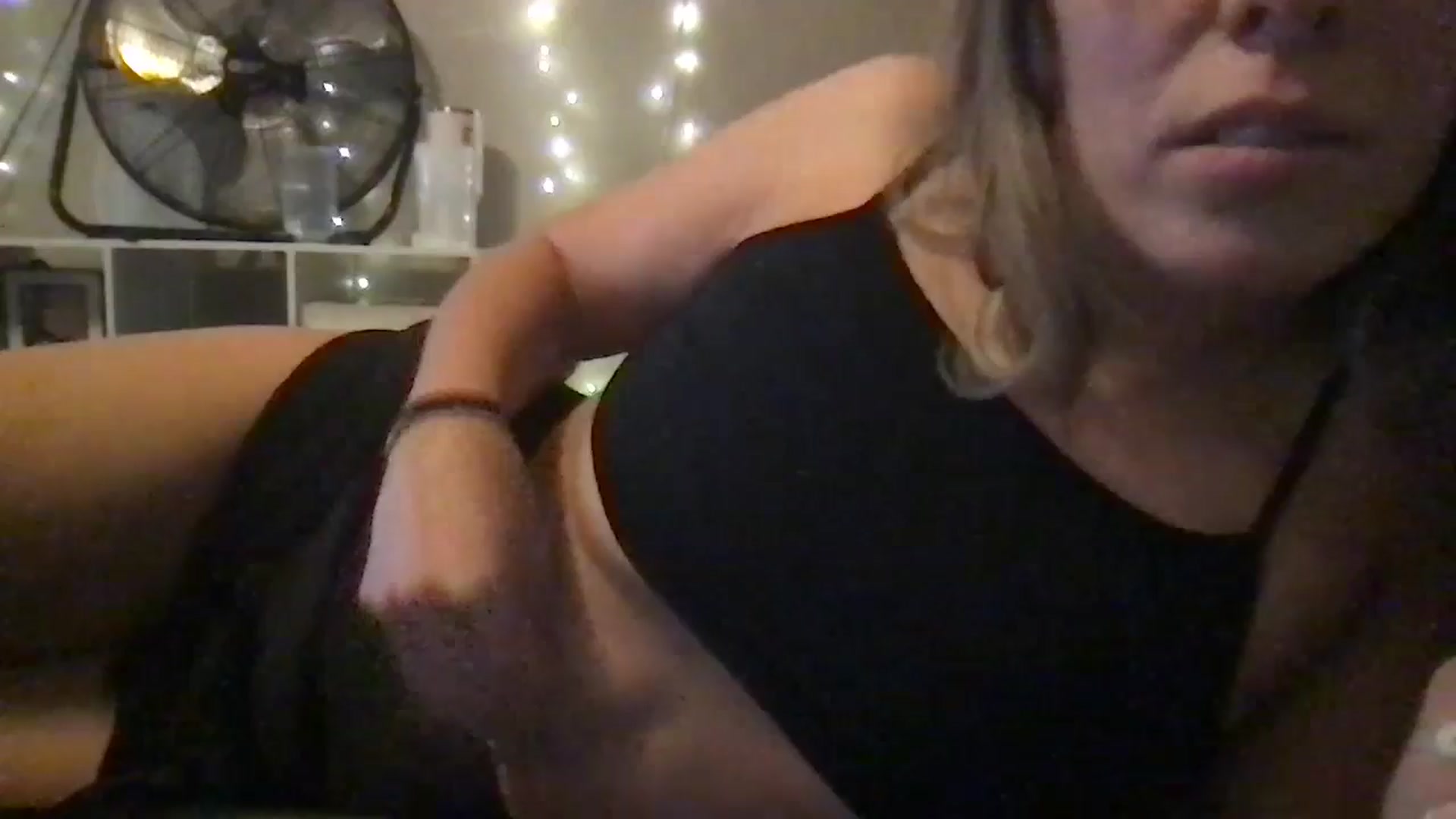 Gallery image thumbnail from bdsmgoddess's myfreecams stream on, 08/10/2024, 13:31 image 17 of 20