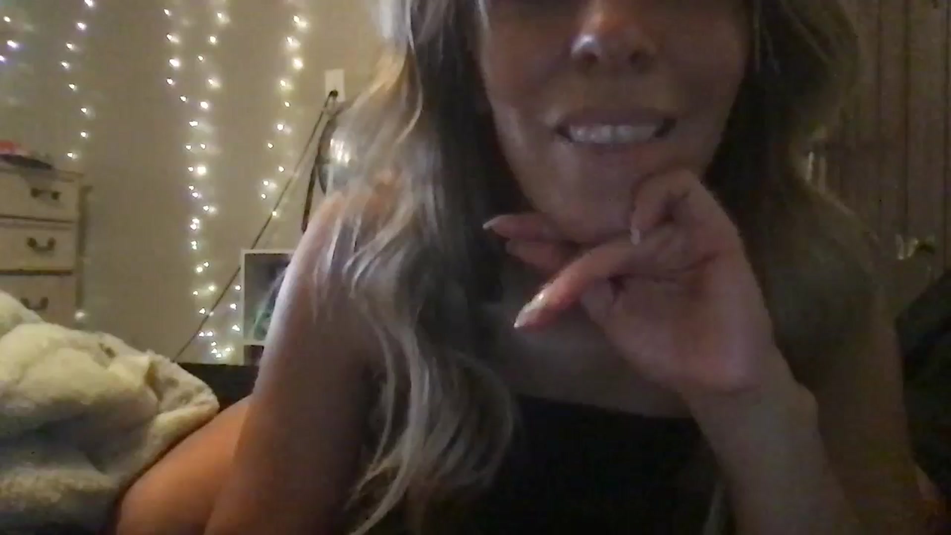 Gallery image thumbnail from bdsmgoddess's myfreecams stream on, 08/10/2024, 14:05 image 18 of 20