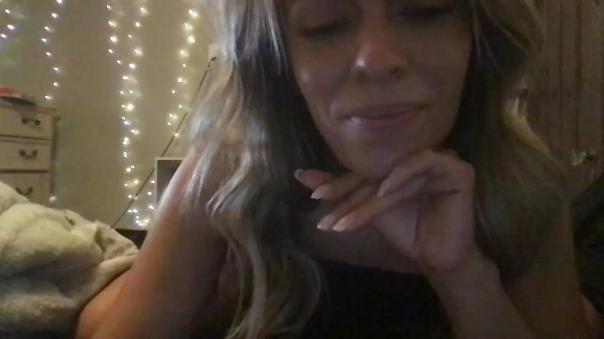 Gallery image thumbnail from bdsmgoddess's myfreecams stream on, 08/10/2024, 14:05 image 17 of 20